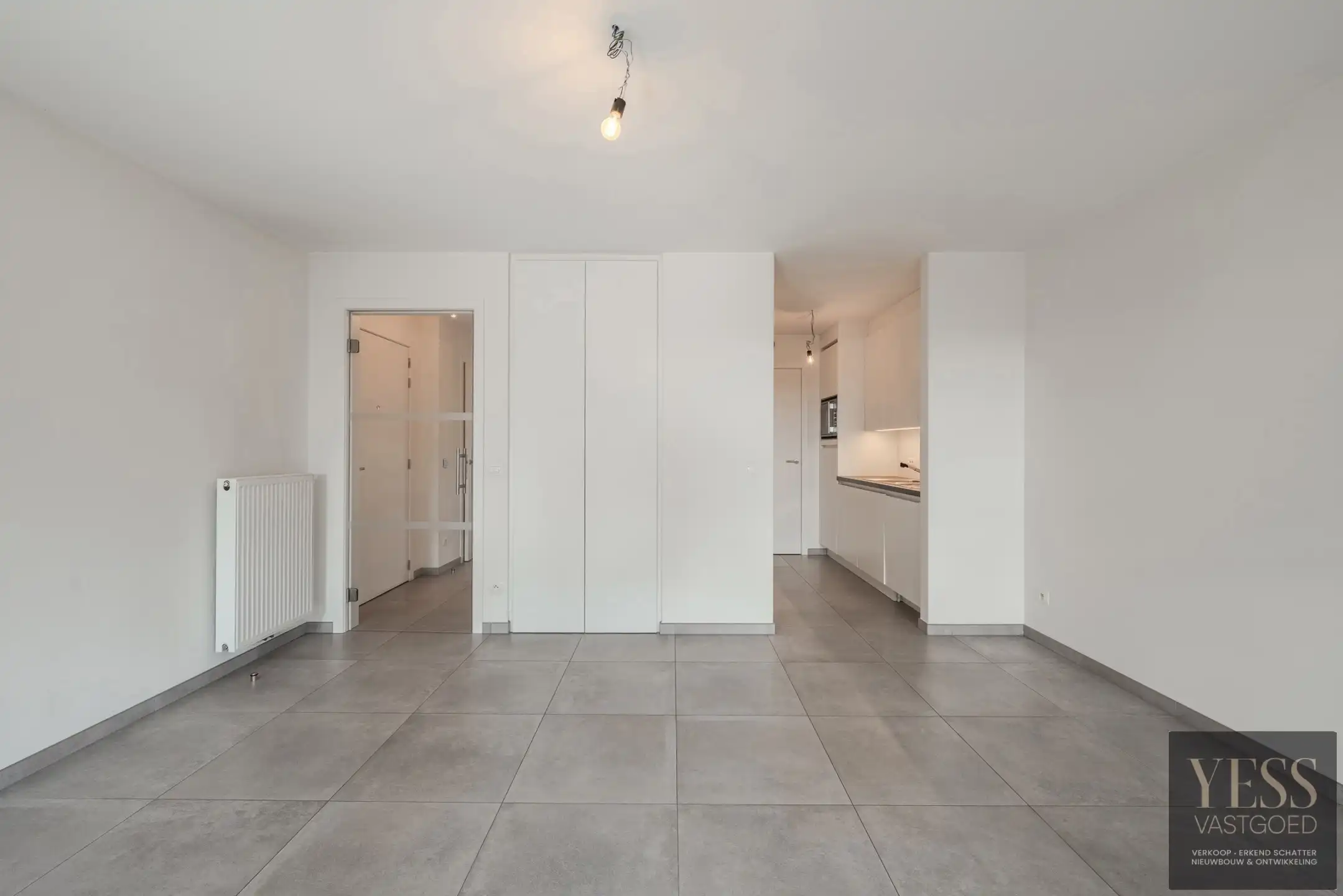 Zo goed als nieuw appartement + terras + garage! foto 14