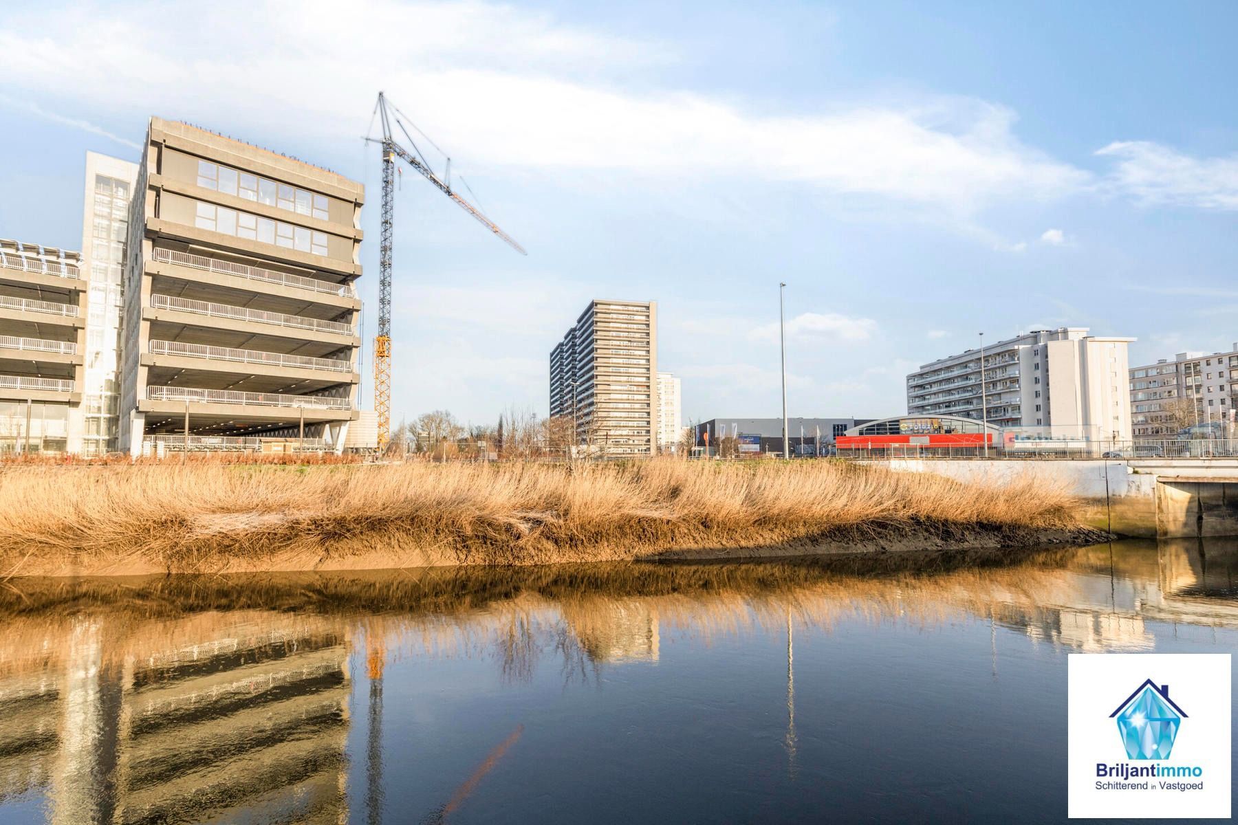 Instapklaar appartement met 2 slp en terras op toplocatie! foto 19