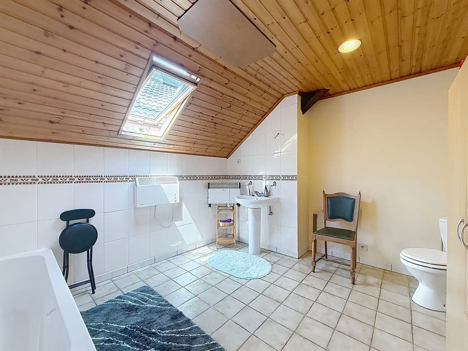 Ruime woning met extra woon- of werkpotentieel  foto 25