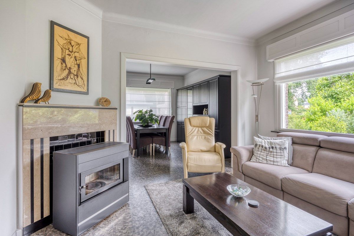 Rustig gelegen woning met oa 4 slpks op een mooi breed perceel van 21 are. foto 6