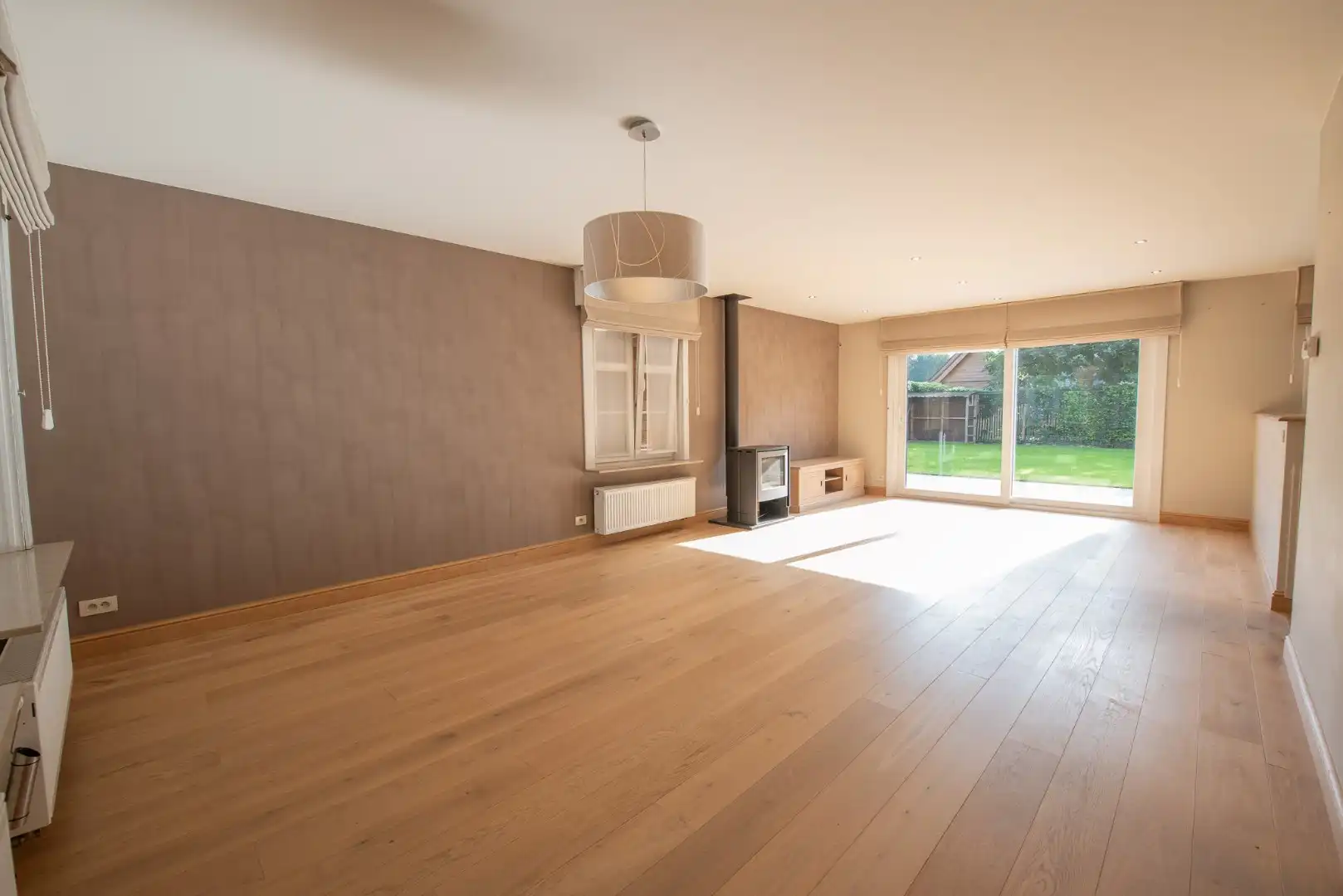 Prachtig afgewerkte woning met 4 slaapkamers TE HUUR in Olsene foto 3