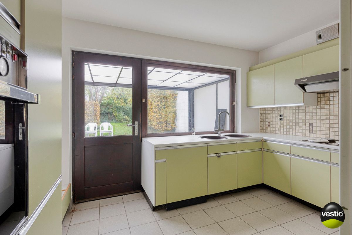 RUSTIG GELEGEN HALF VRIJSTAANDE WONING OP 4A5CA STADSRAND BILZEN. foto 11