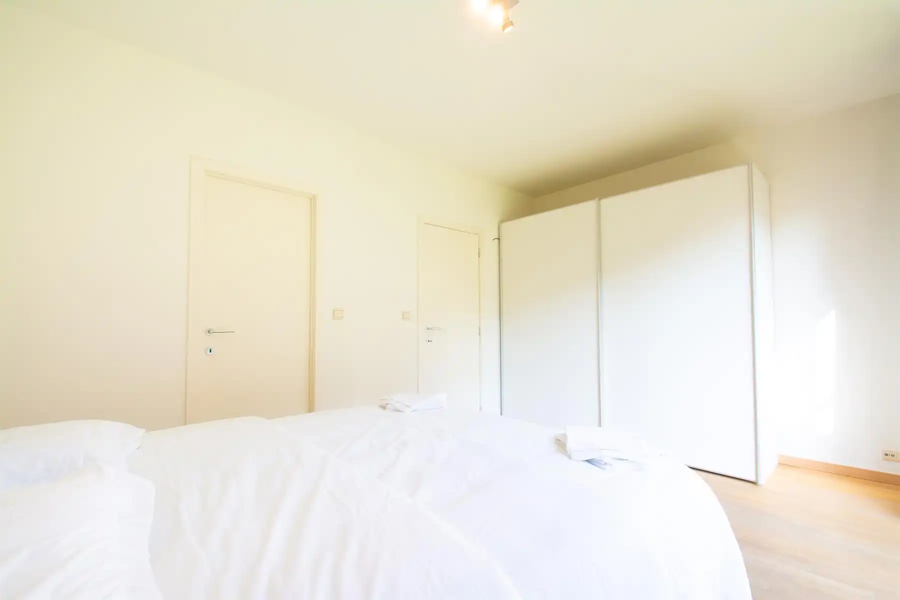 Prachtig appartement - 2 Kamers + TERRAS met TUIN! foto 11