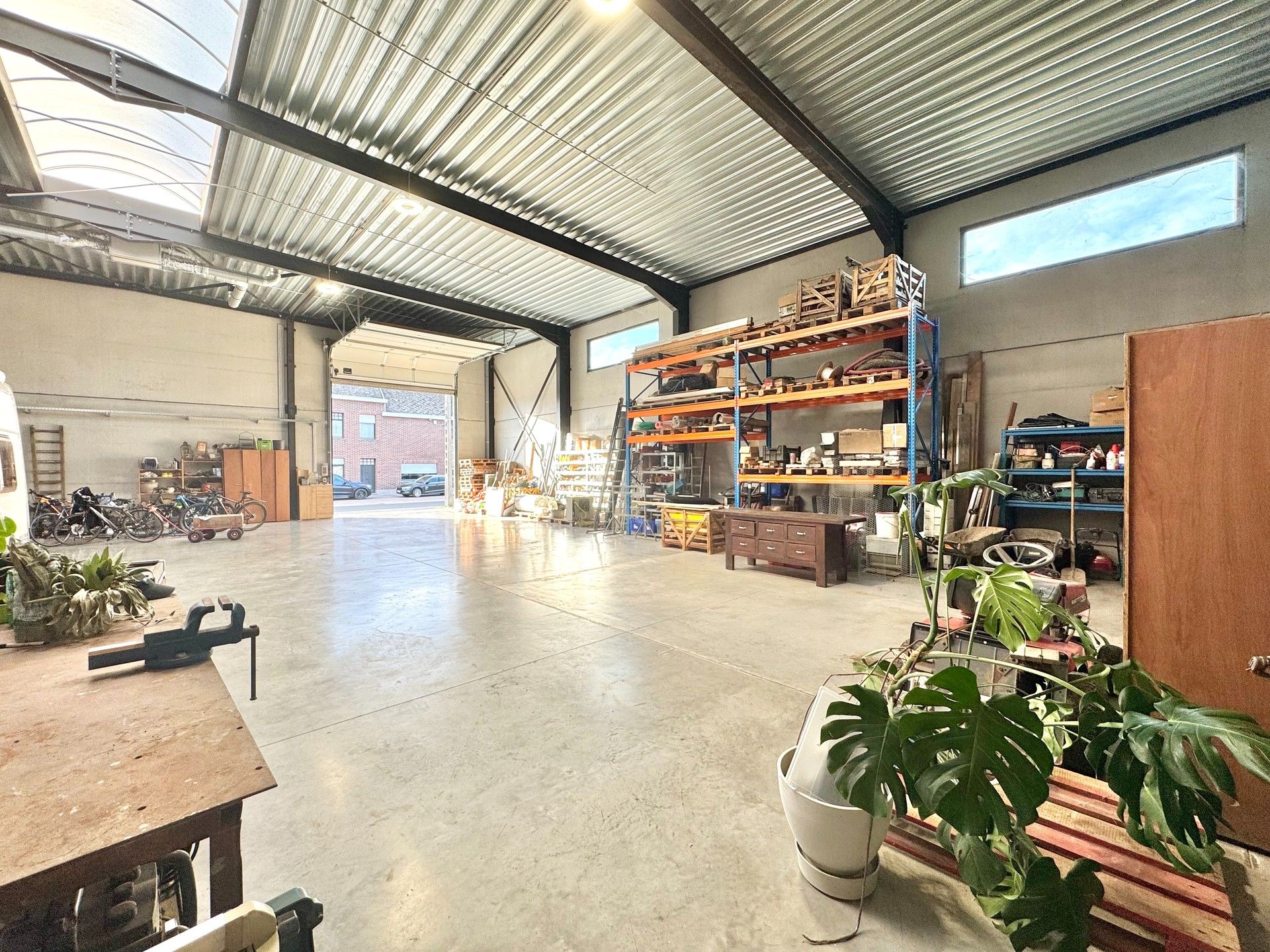 MAGAZIJN MET WOONST foto 2