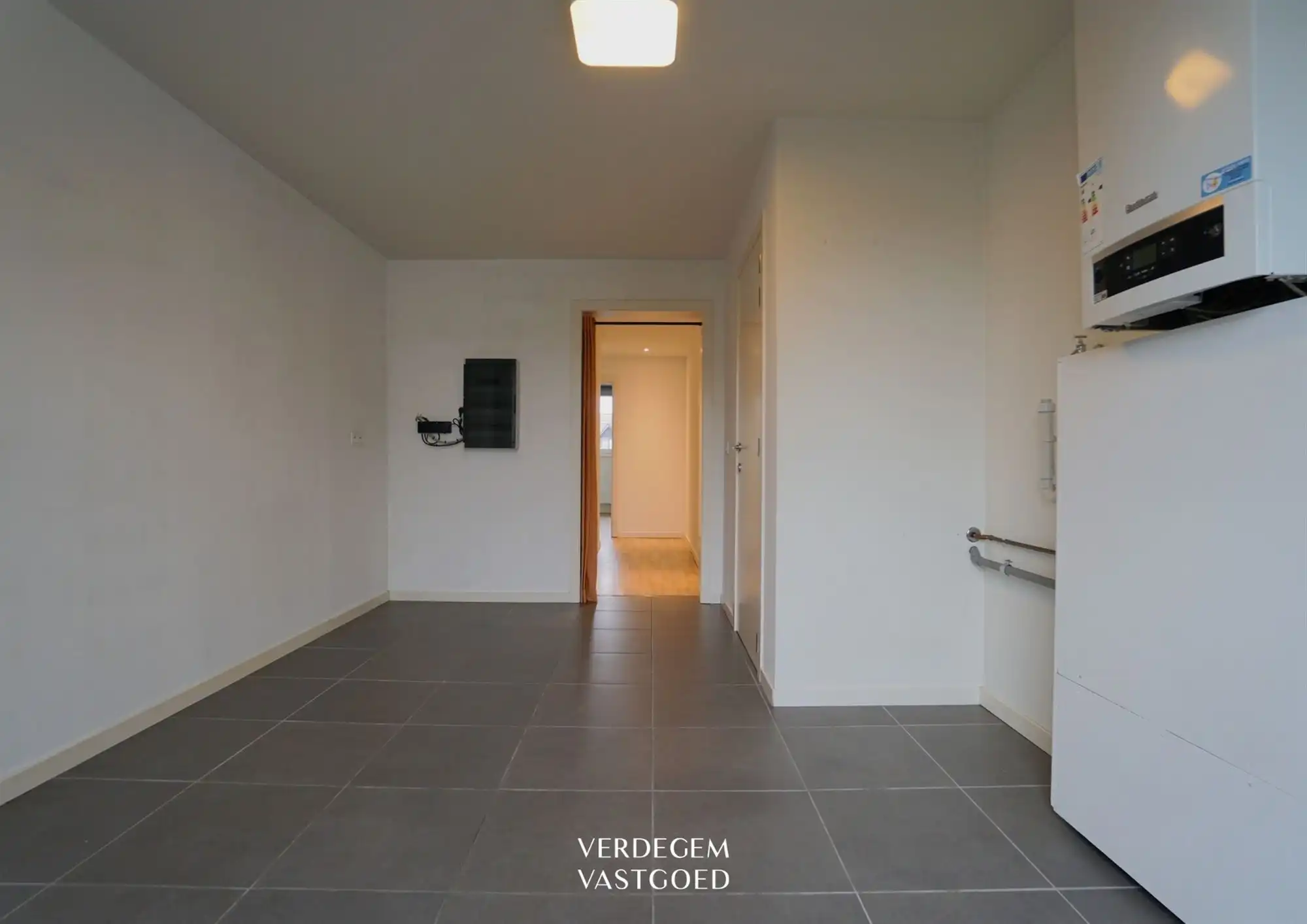 Instapklaar duplexappartement met karaktervolle leefruimte en 2 slaapkamers foto 12