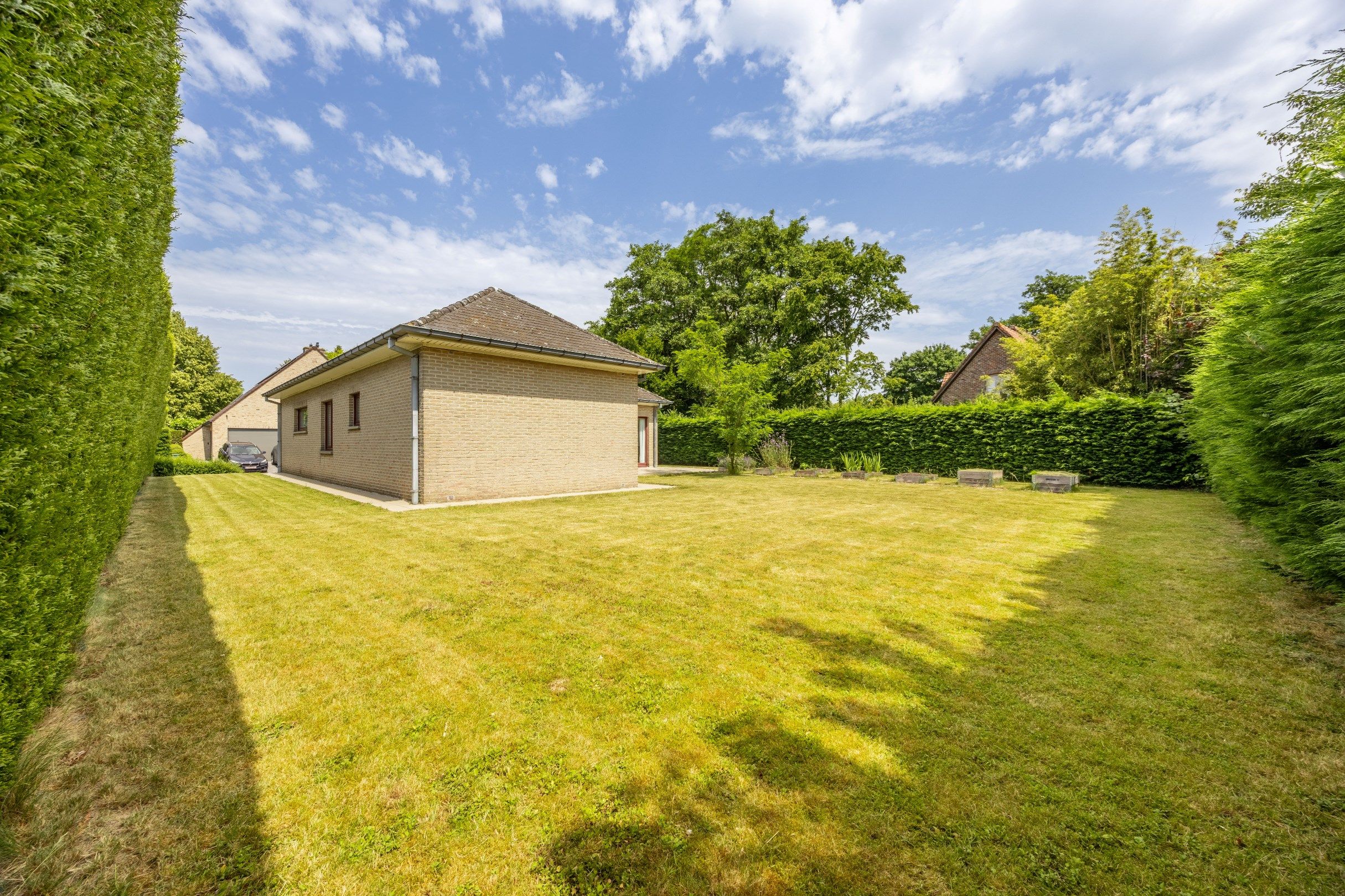 GELIJKVLOERS WONEN OP 598M² foto 12