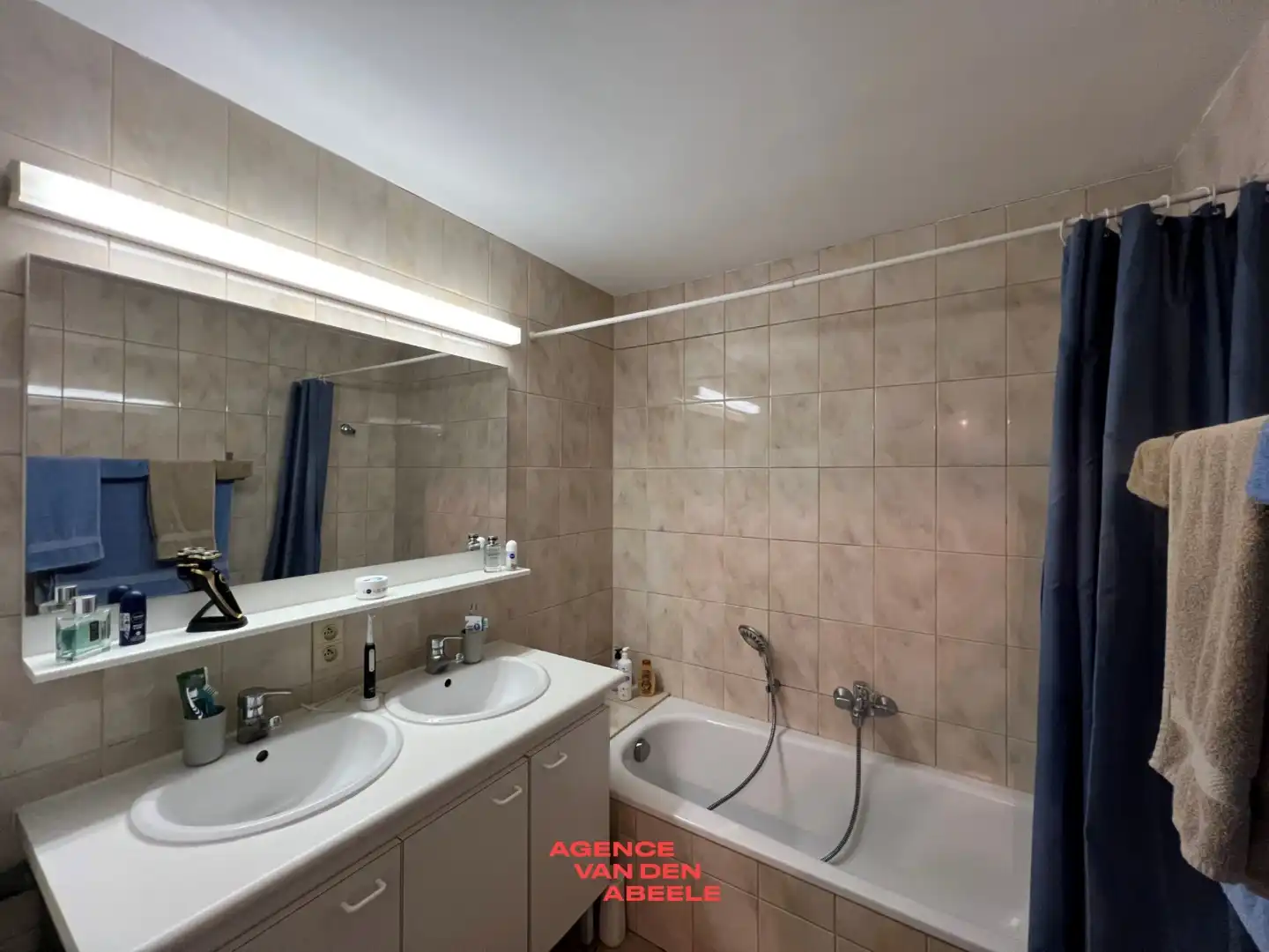 Hedendaags 2 slaapkamer appartement te Oostkamp foto 11