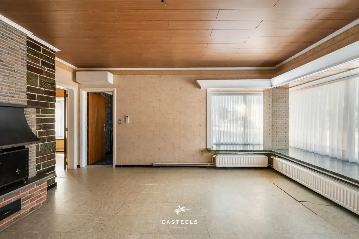 Woning met ruim werkatelier op 1.009 m² in centrum Lochristi foto 6