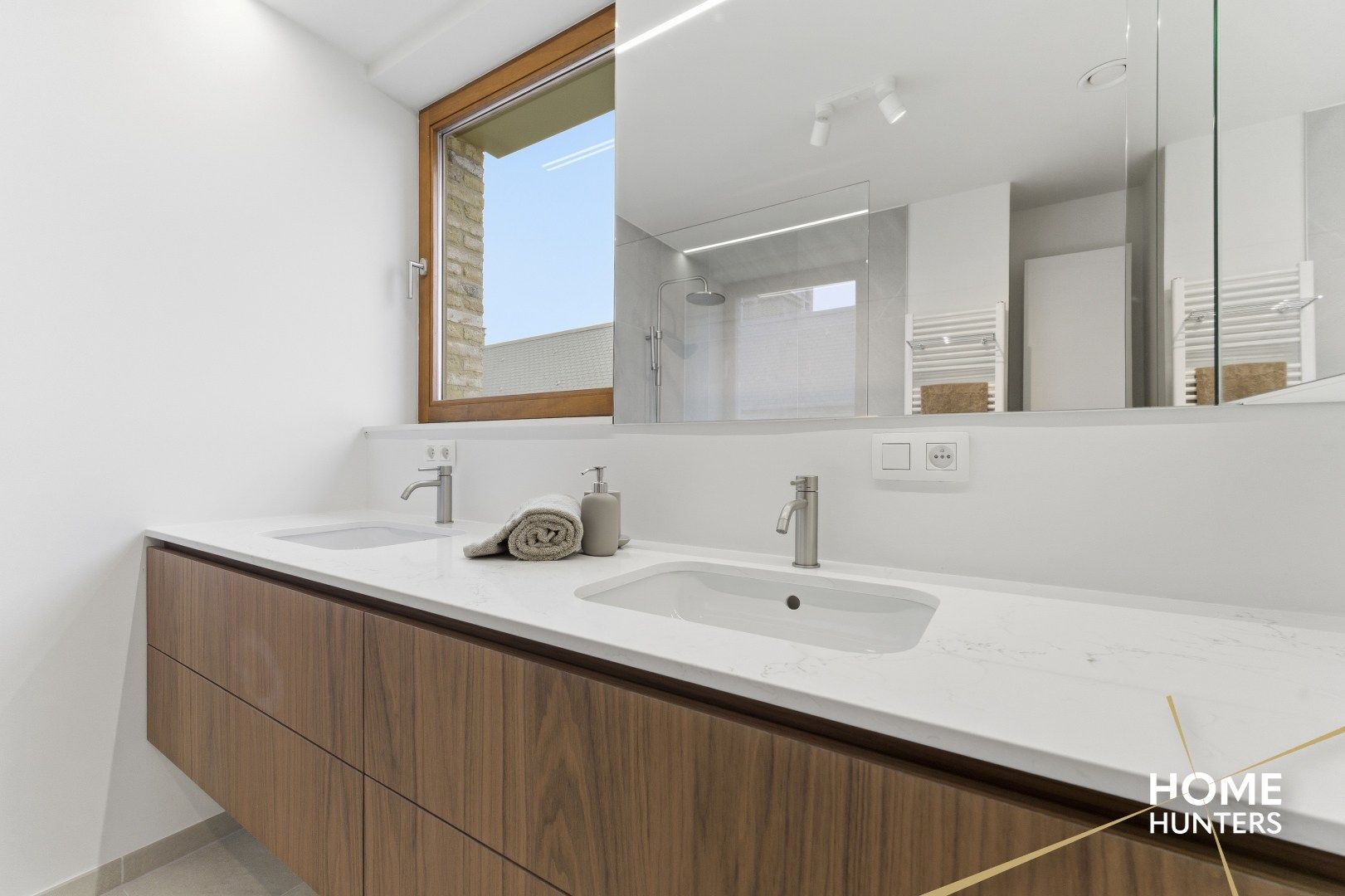 Luxe nieuwbouwappartement met ruim terras van maar liefst 36 m² foto 17