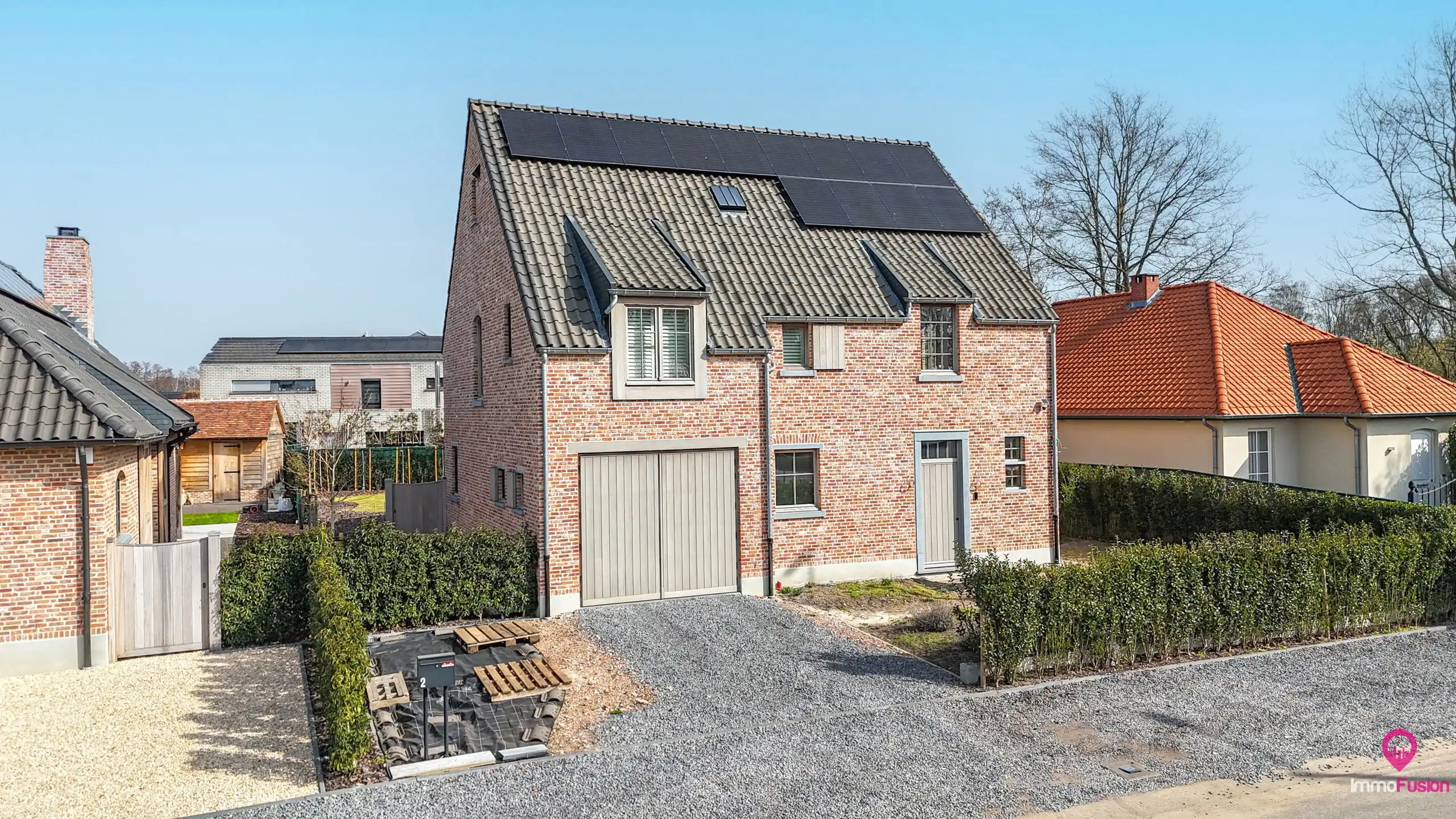Exclusieve energiezuinige nieuwbouwwoning met 3 slpkms! foto 2