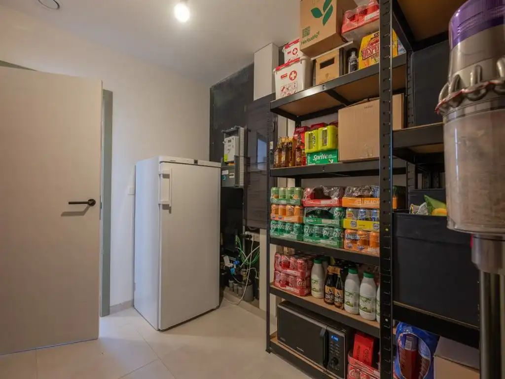 Halfvrijstaande stijlvolle nieuwbouwwoning met landelijke uitstraling foto 11