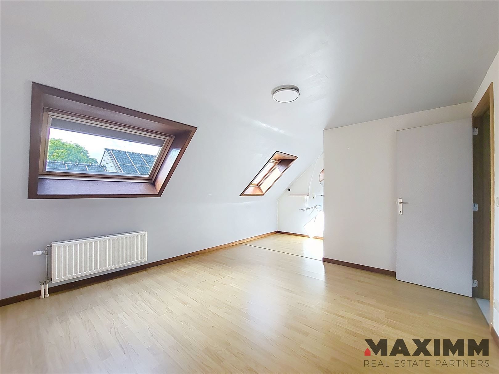 Vlot bereikbare ruime woning met 4 slaapkamer, garage + stadstuin  foto 9