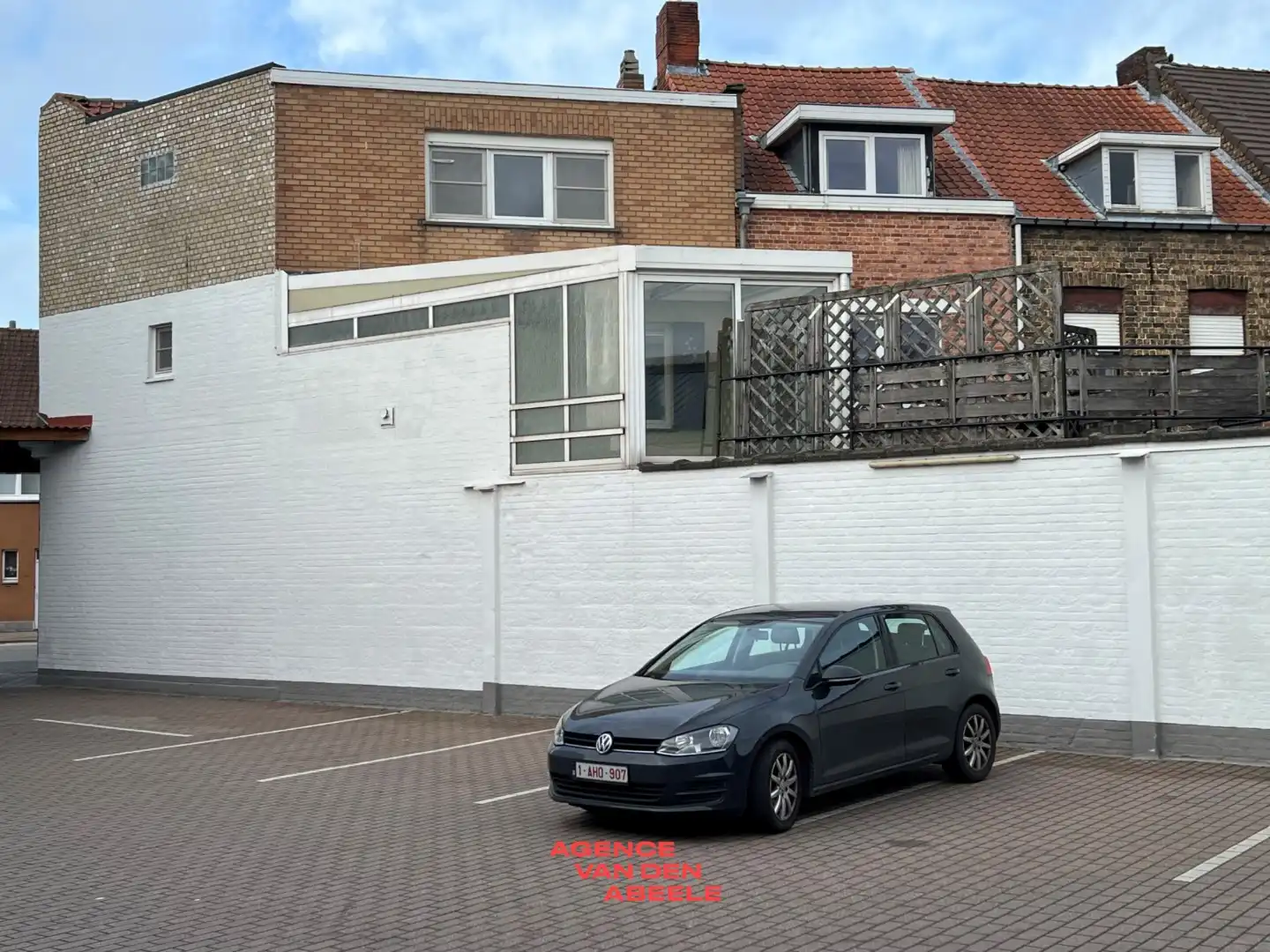 Polyvalente woning met ruime garage en opslagruimte van 155m2 foto 3