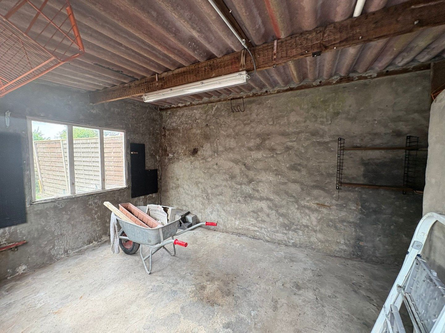 Woning met 2 slaapkamers en garage te Koekelare  foto 11