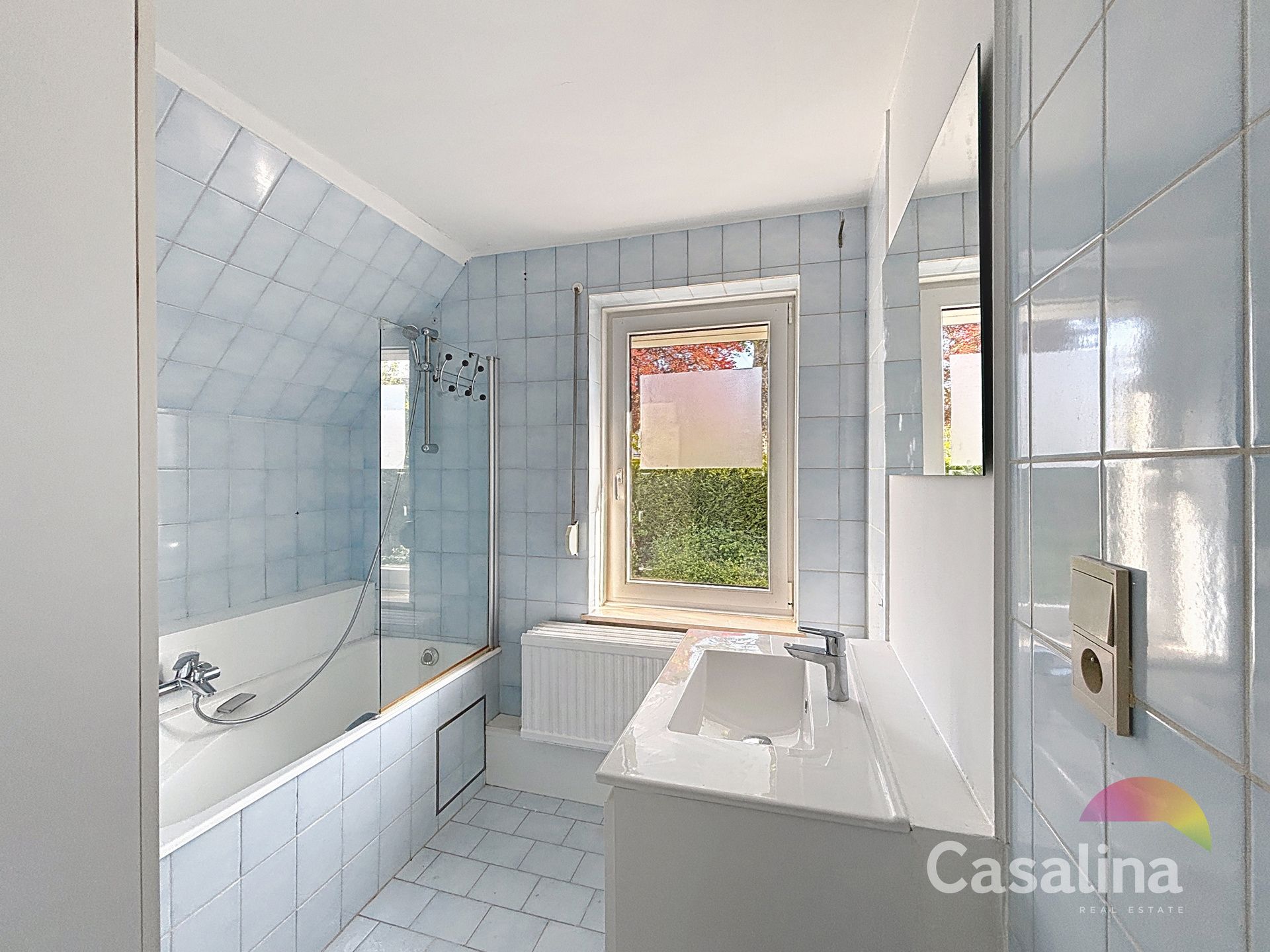 Vier gevel woning met tuin te huur  foto 12