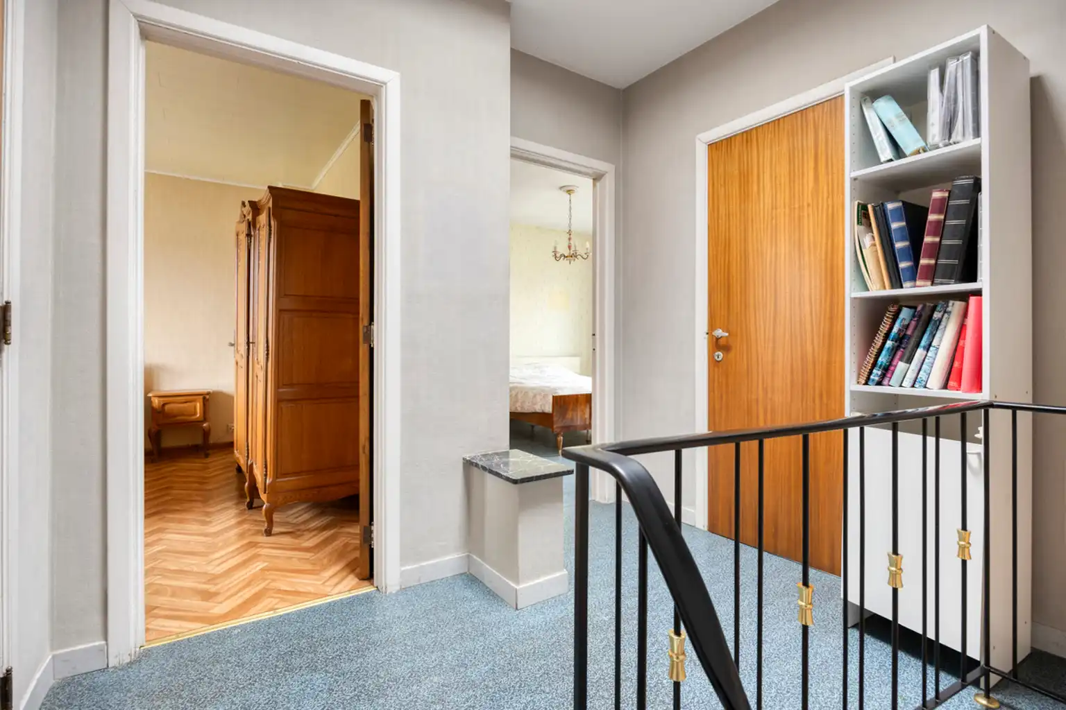 Goed onderhouden, instapklare bel-etagewoning in Zellik foto 12