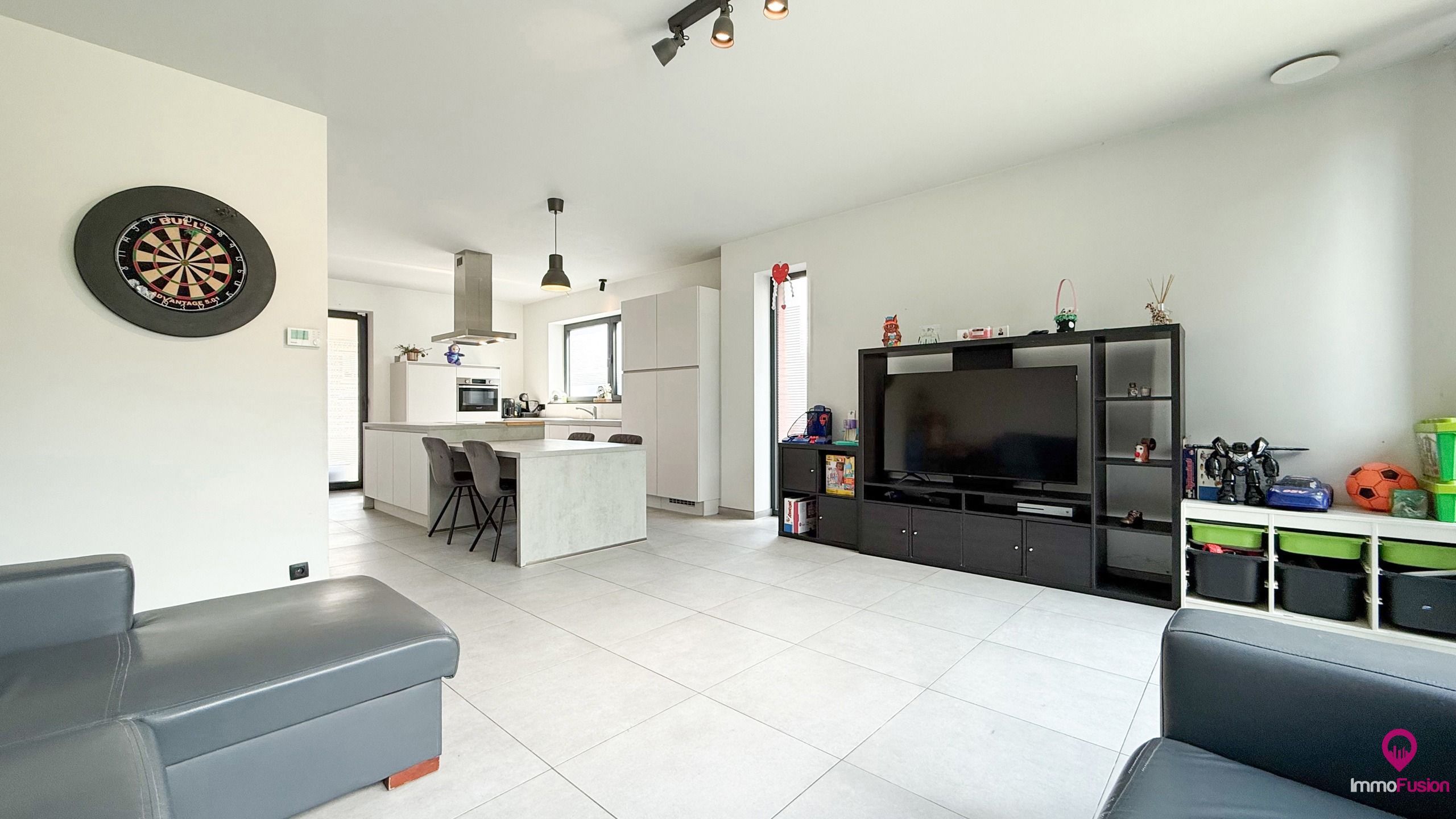 Moderne instapklare woning met 3 slaapkamers en tuin! foto 10