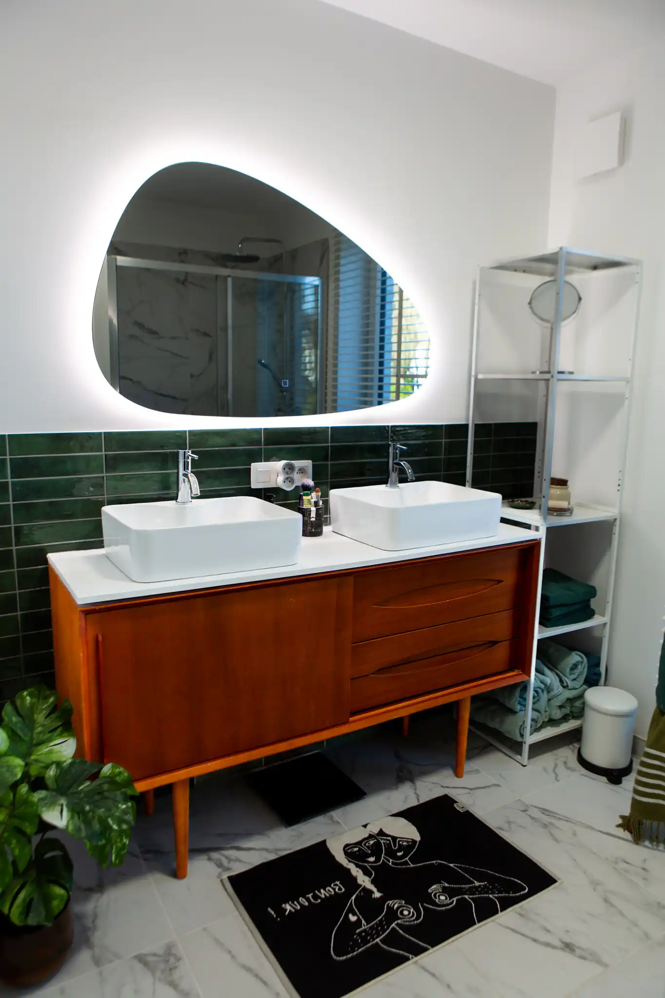 Lichtrijk 2-slaapkamerappartement foto 10