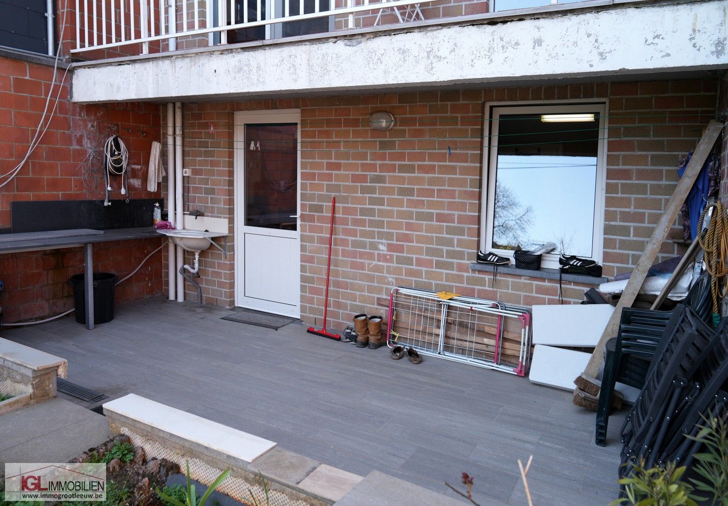 Gerenoveerde bel-étage woning met 5 slaapkamers, garage en zonnige tuin foto 10