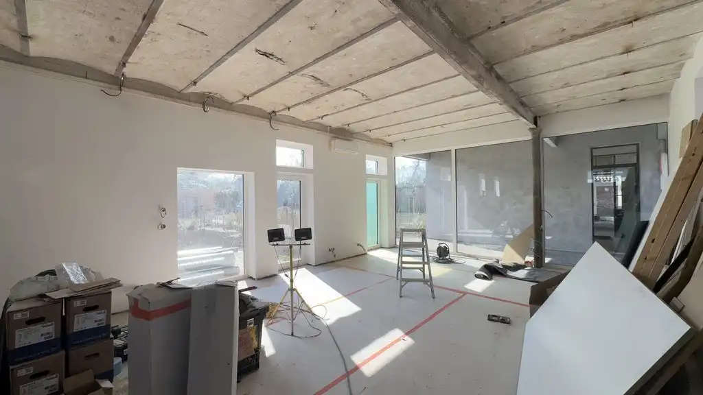 Kantoor te huur in prachtig gerenoveerde vierkantshoeve te Zwijnaarde foto 3