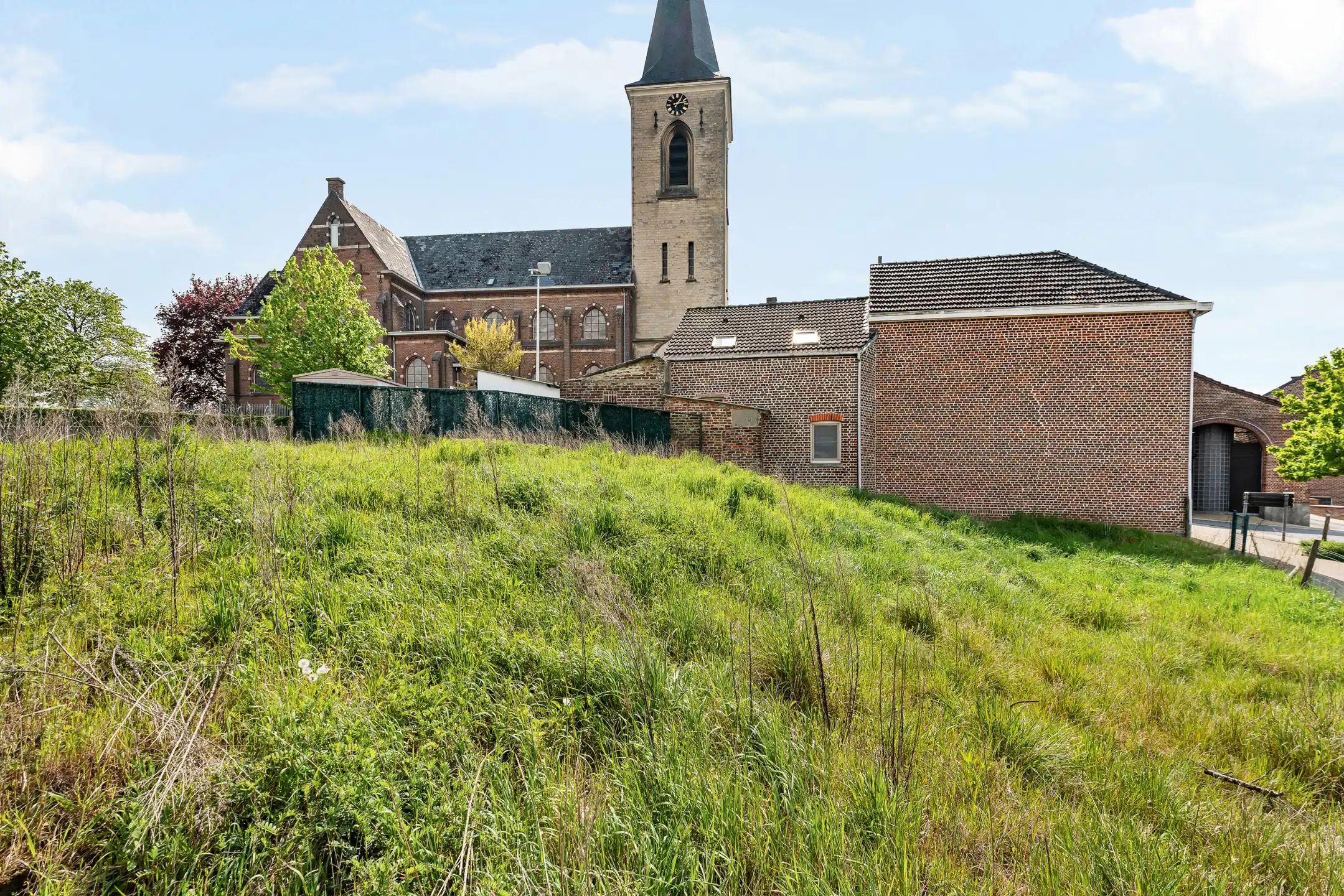 Zuidoost georiënteerde bouwgrond te Herderen foto 5
