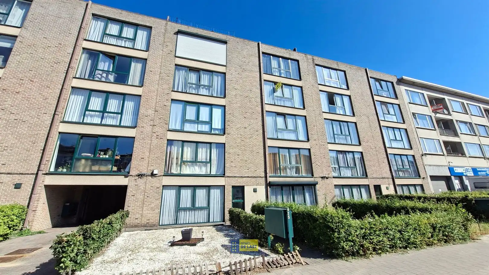 Appartement op de 3de verdieping met 2 slpks + garage foto {{pictureIndex}}