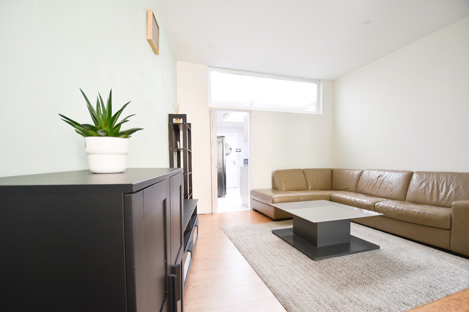 Bemeubelde woning op een toplocatie in Temse foto 2