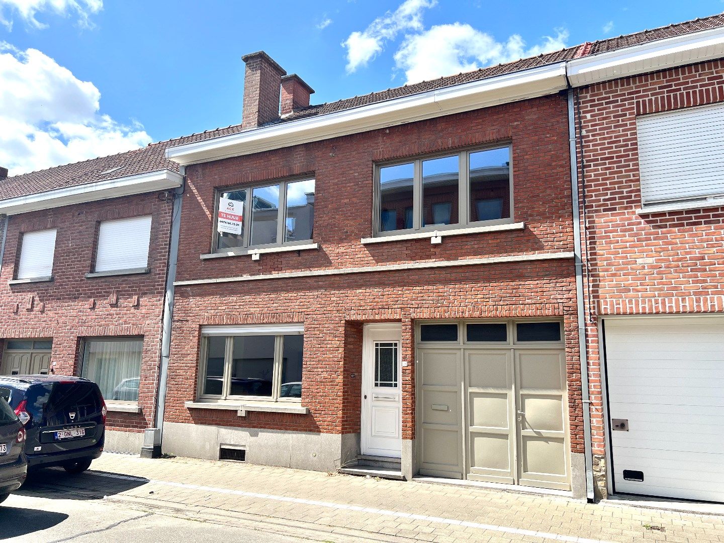 Woning met tuin en 3 slaapkamers te huur te Heule. foto {{pictureIndex}}
