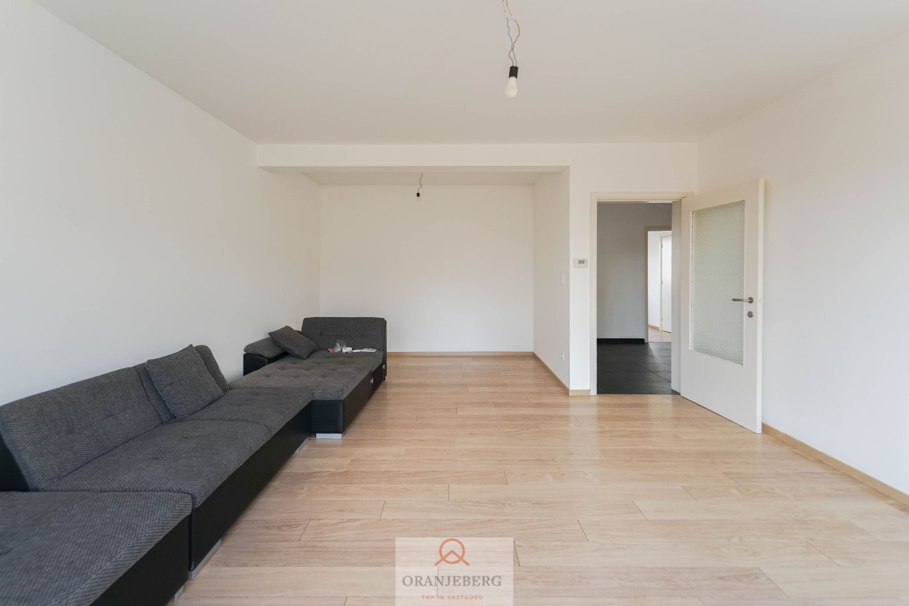 Ruim 2 slpk-appartement Frans Van Ryhovelaan foto 2