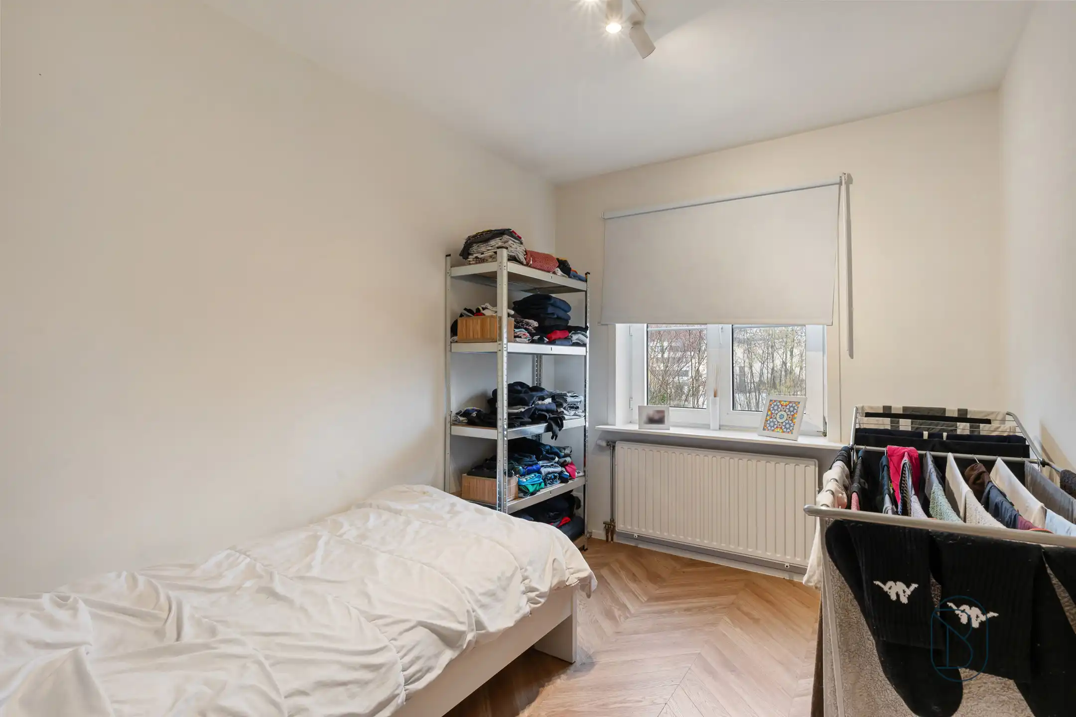 Instapklaar gerenoveerd appartement met garage foto 12