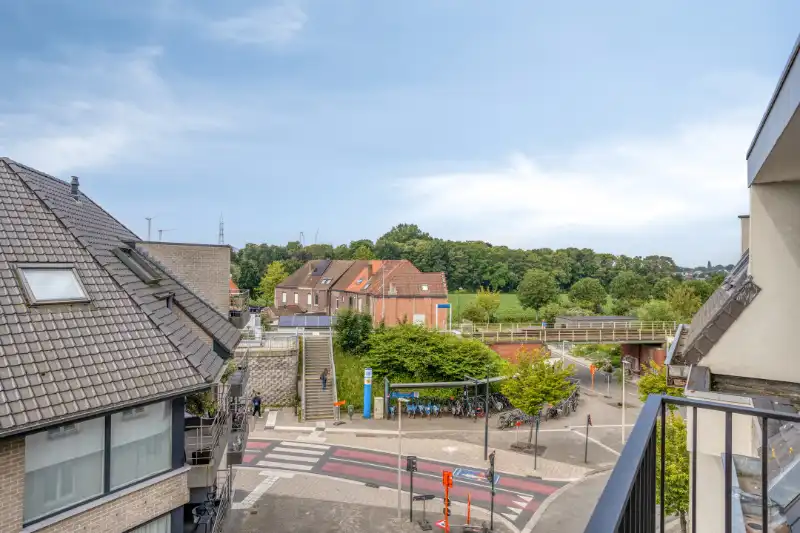 Stijlvol nieuwbouwappartement met 3 slaapkamer nabij het station van Evergem foto 9