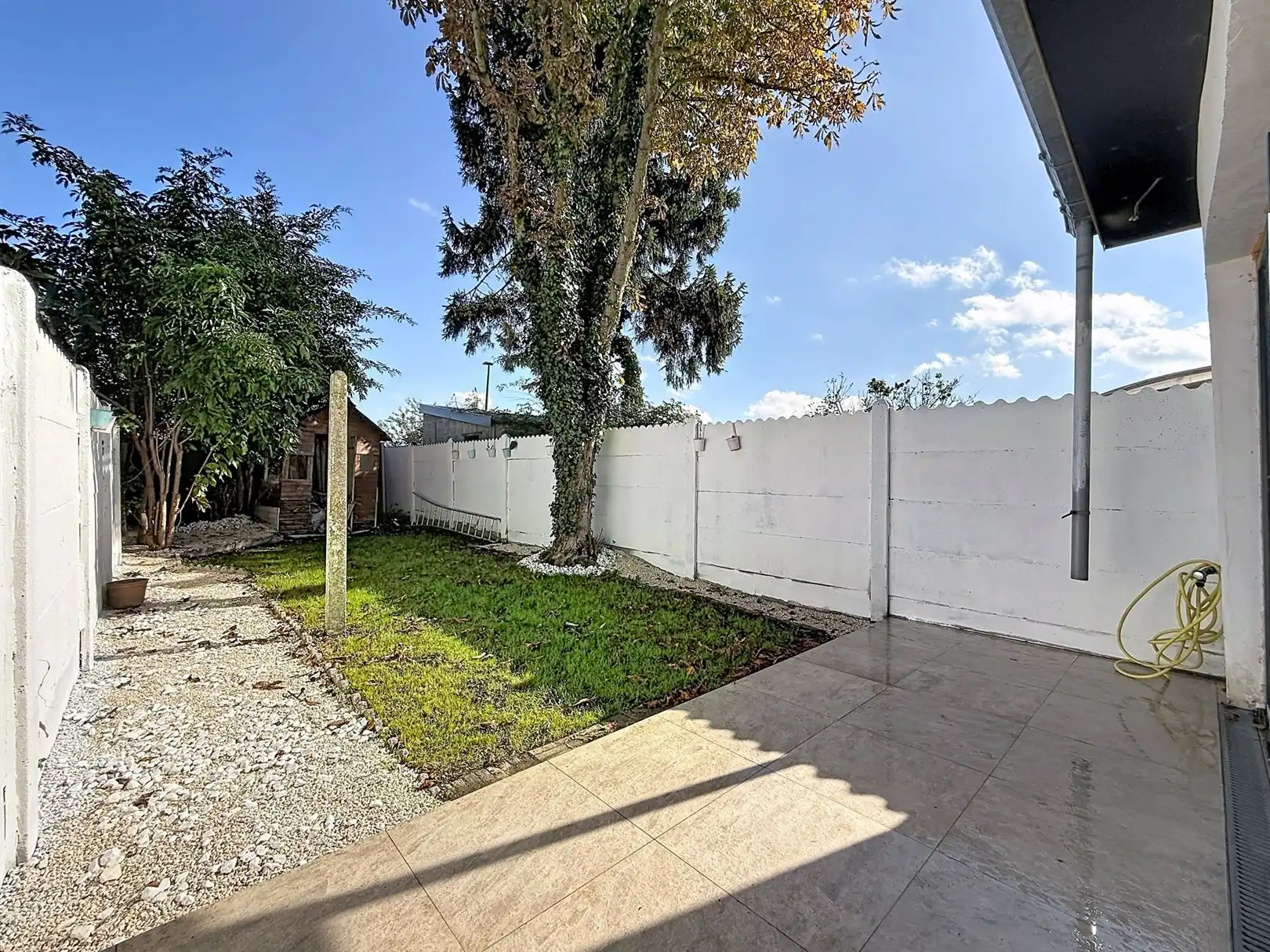 Gerenoveerde rijwoning, 4 slpks, 2 bdks, terras en tuin foto 34