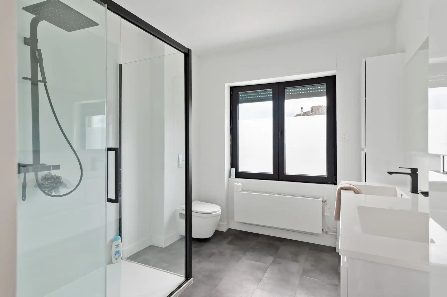 Uitstekend gelegen woning met zuidwesttuin foto 14