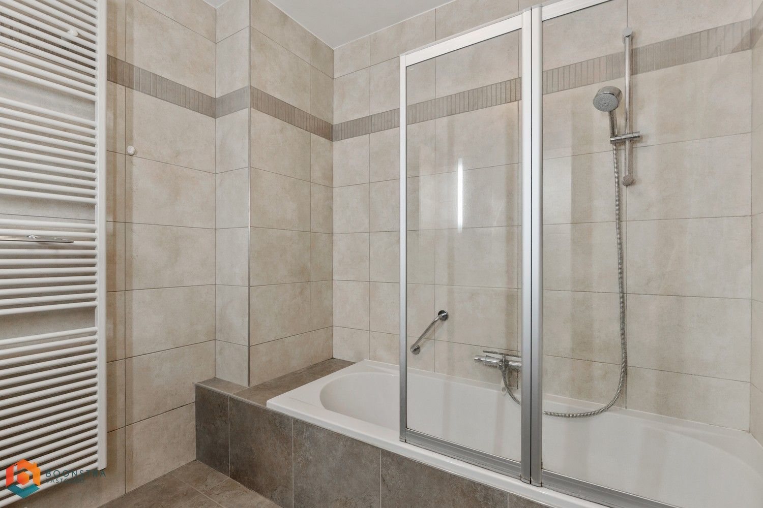 Mooi Glv-appartement met 1 slaapkamer en ondergrondse staanplaats foto 24
