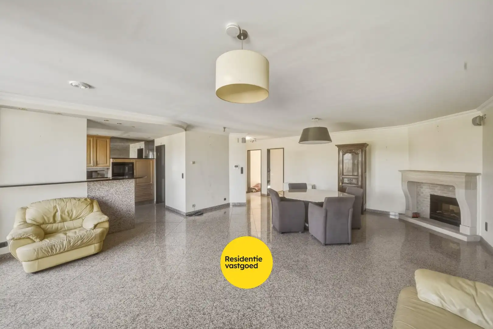 Instapklaar appartement met 2 slaapkamers en terras van 63 m² foto 5
