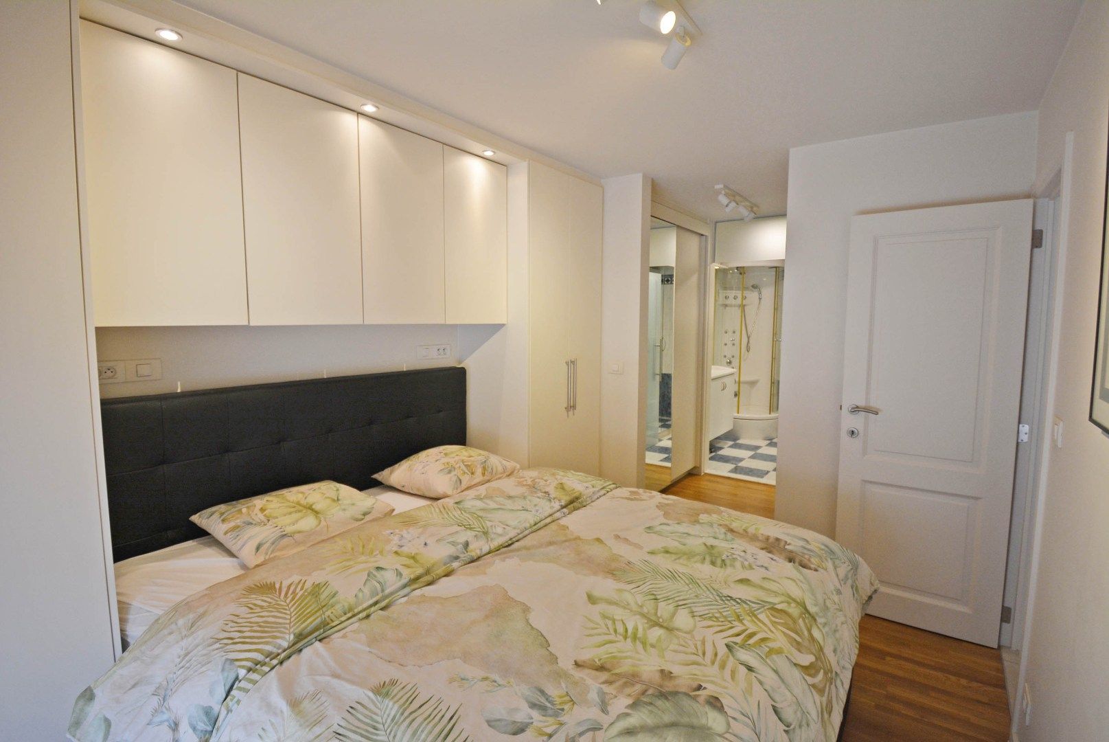 Ruim en centraal gelegen appartement met 3 slaapkamers foto 9