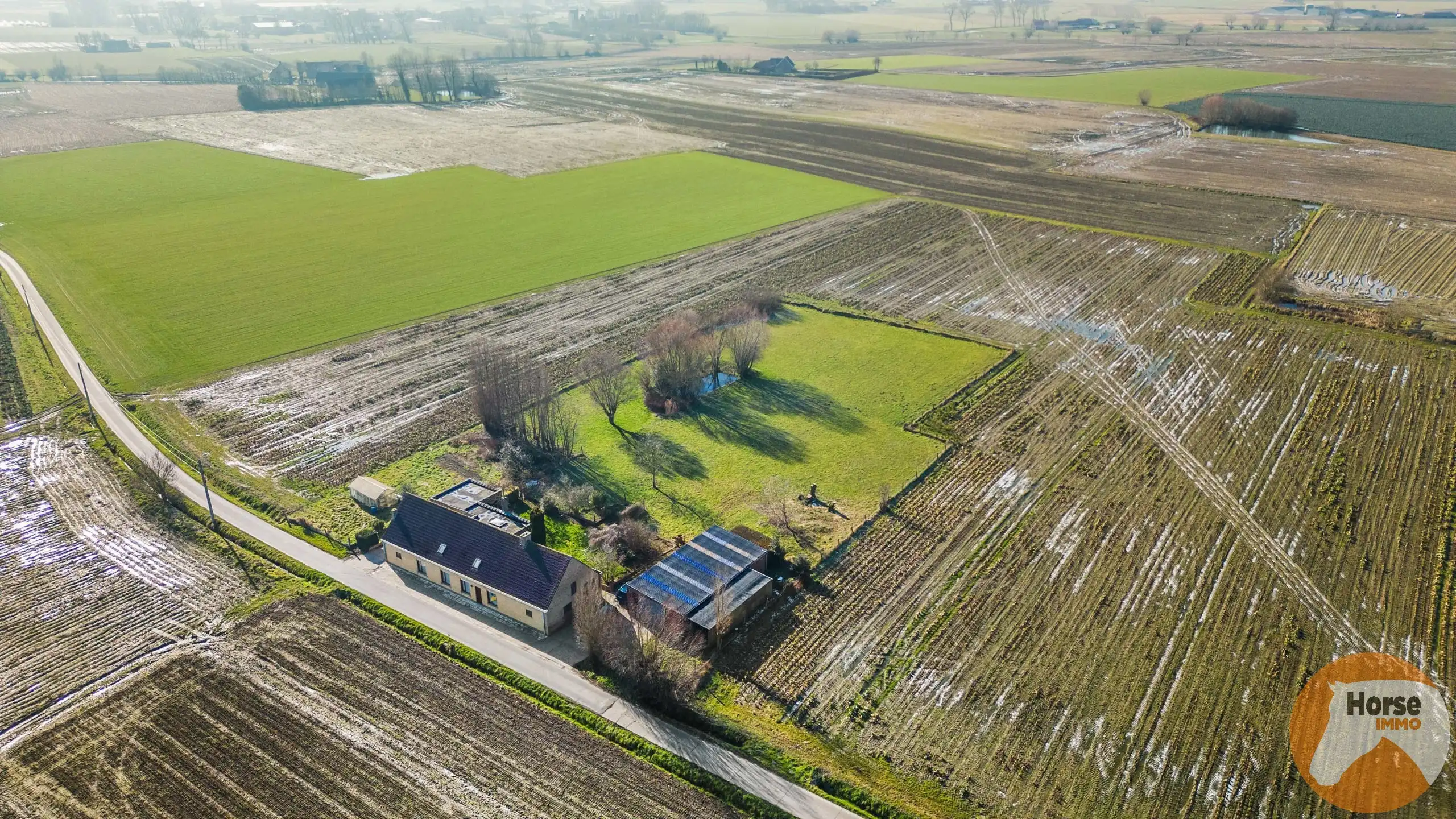 TORHOUT - Landelijk gelegen te renoveren langgevelwoning foto 3