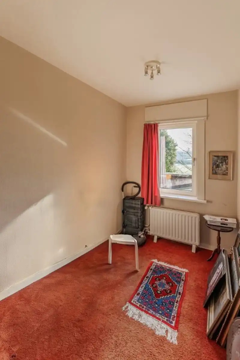 Ruime woning met 3 slaapkamers foto 16