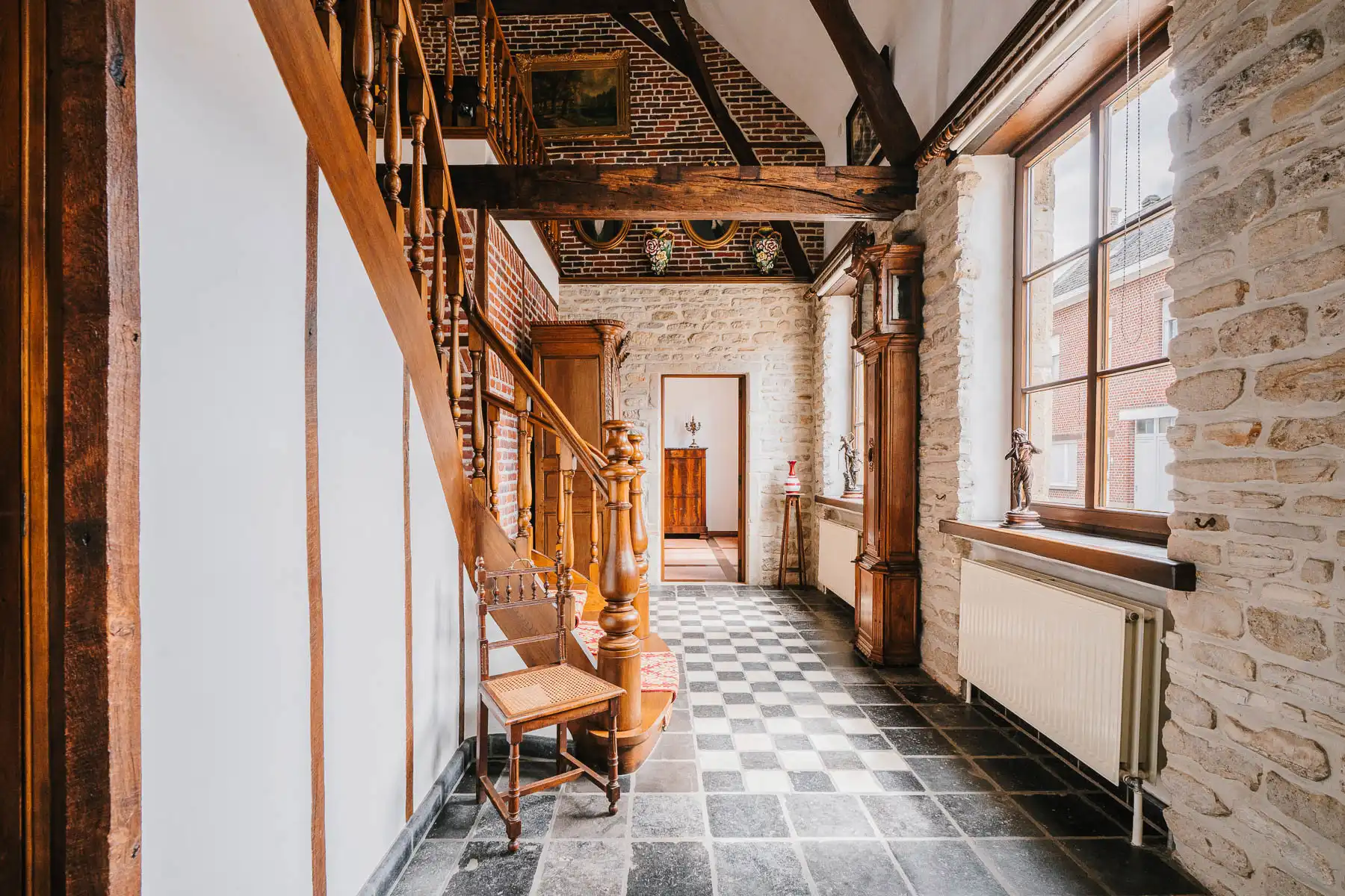 Buitenkans: Unieke woning vol karakter! foto 4