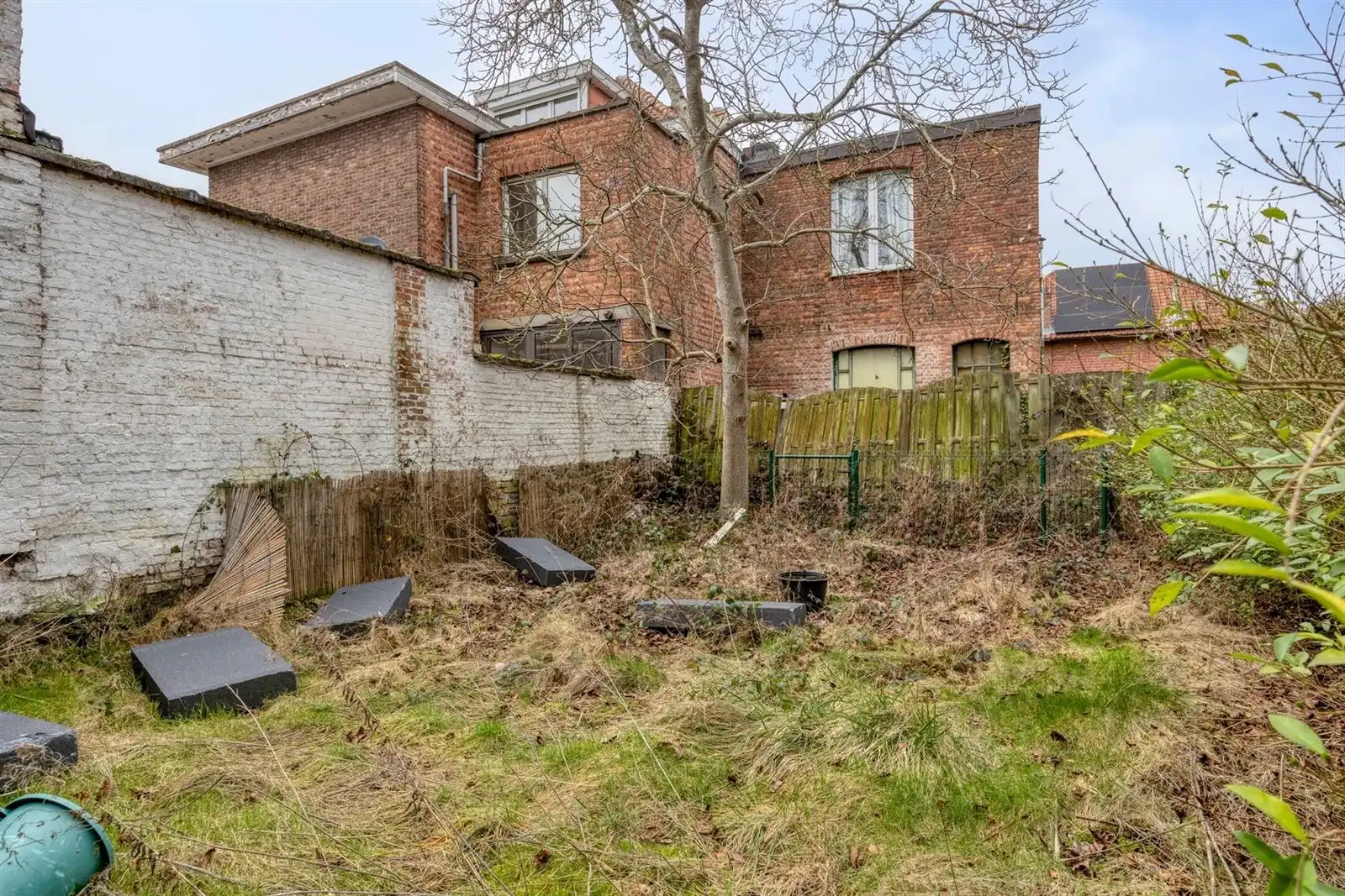 Te renoveren karakterwoning op strategische ligging in Mortsel foto 33