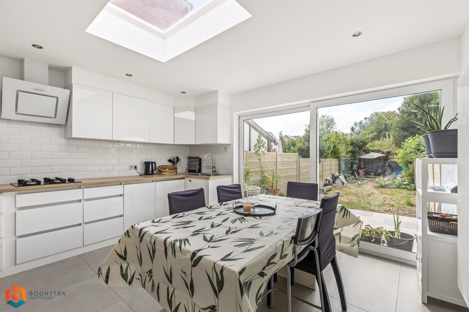 Gerenoveerde woning met 4 slpkrs en EPC B foto 3