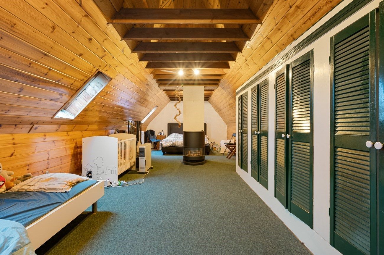 Goed gelegen villa in hoeve-stijl met ruime tuin foto 15