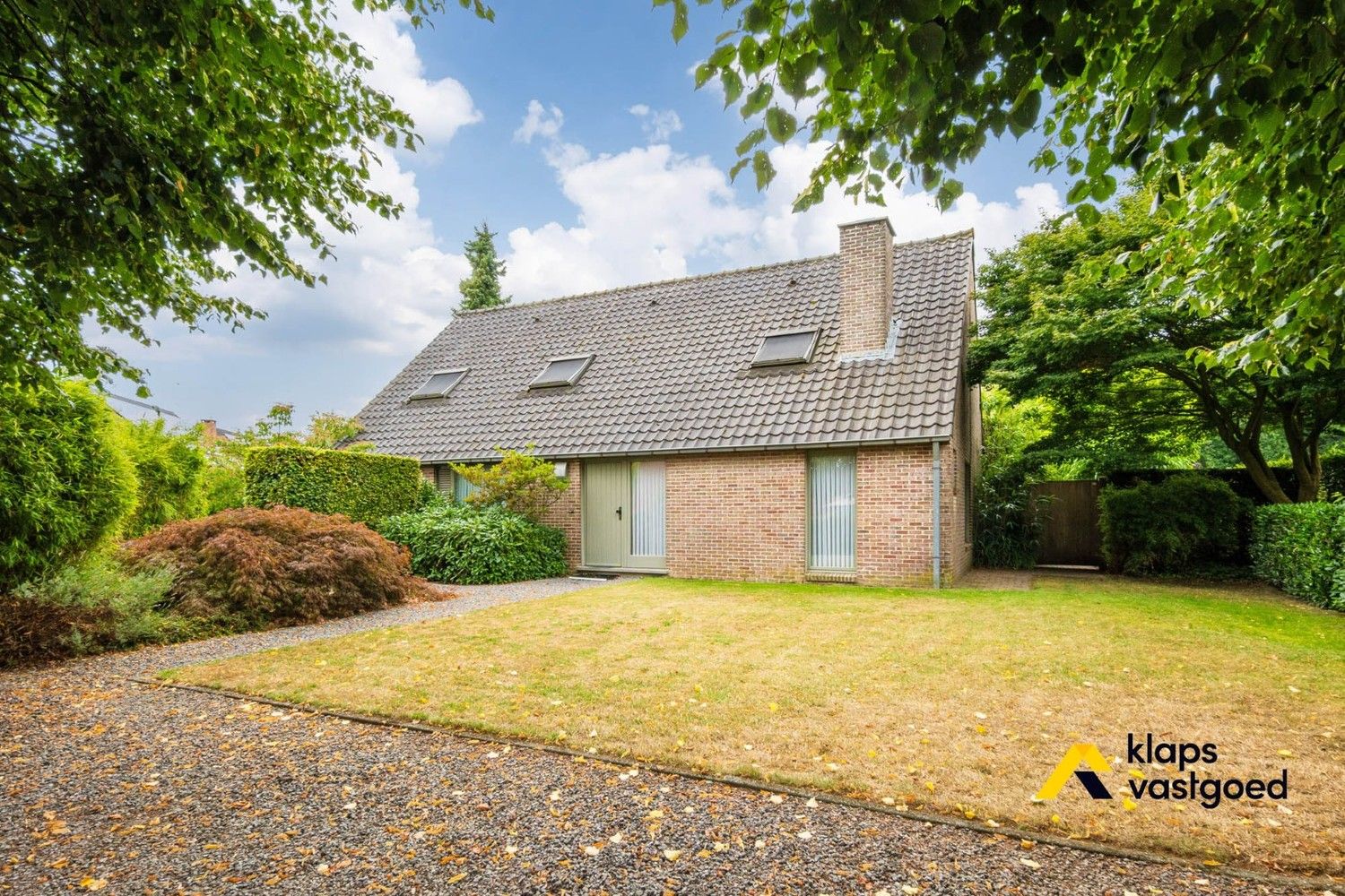 WONING MET PRAKTIJKRUIMTE EN PARKTUIN OP 21 ARE foto {{pictureIndex}}