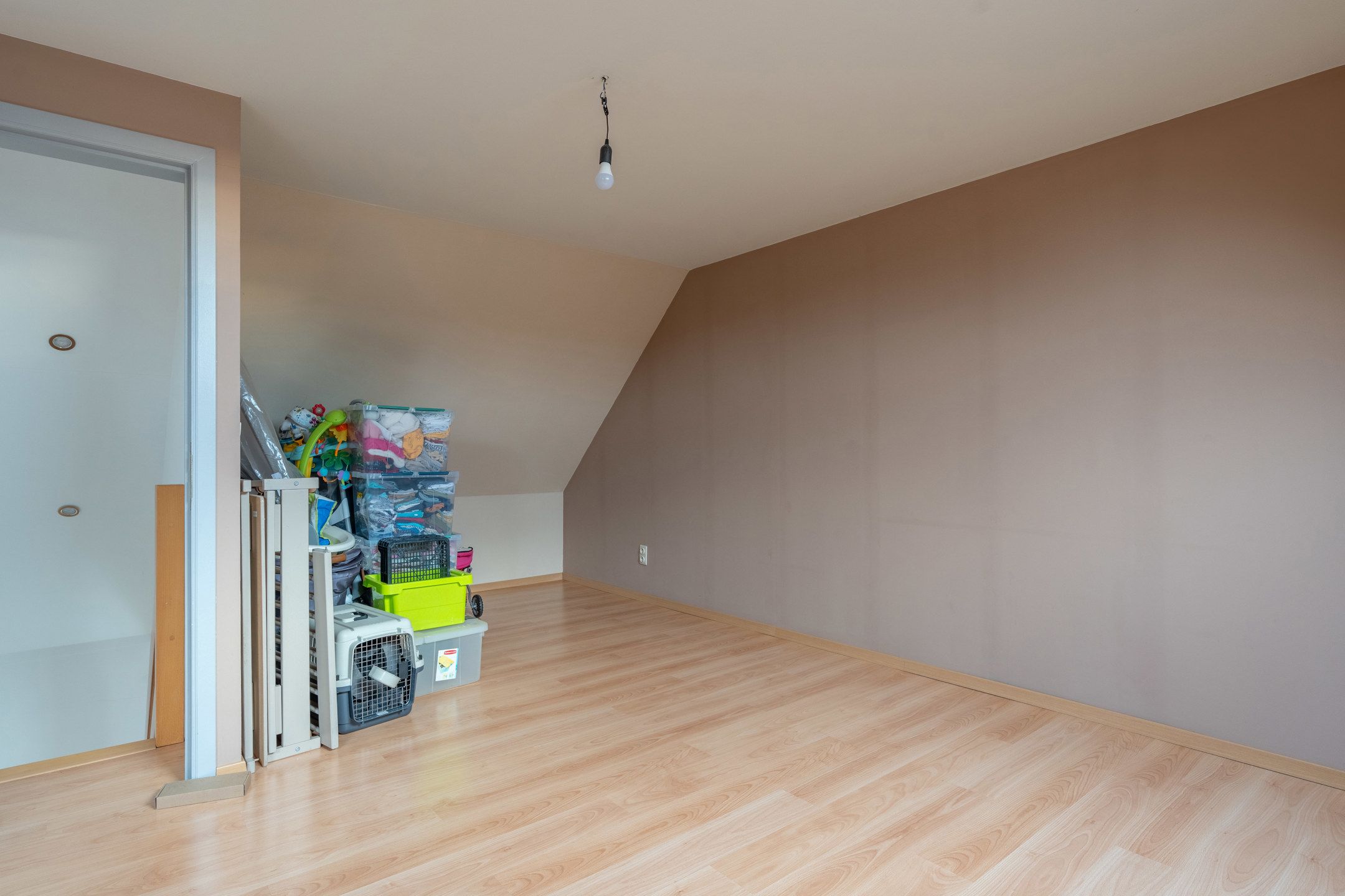 Instapklare woning met 4 slpks in rustige wijk te Vosselaar. foto 30