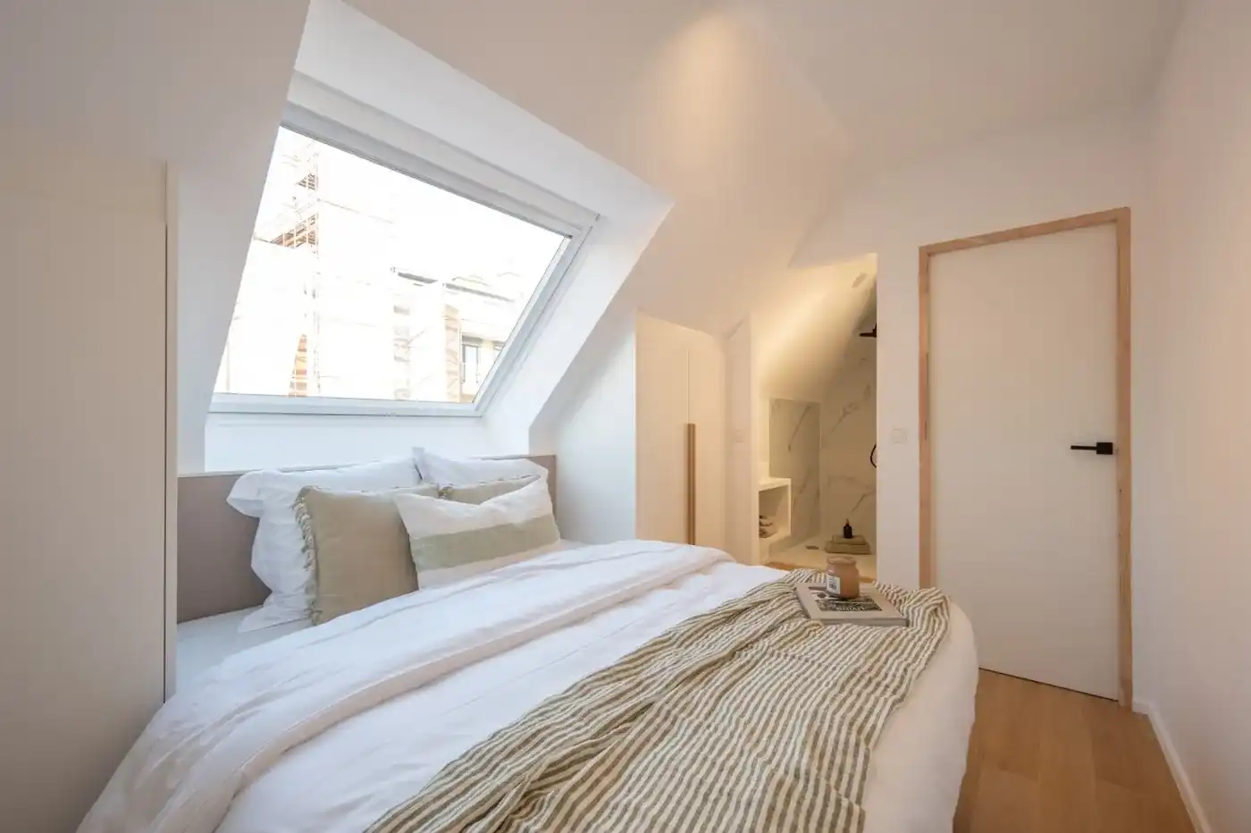 Ruime penthouse van 174m² met vier slaapkamers en zonneterras foto 25