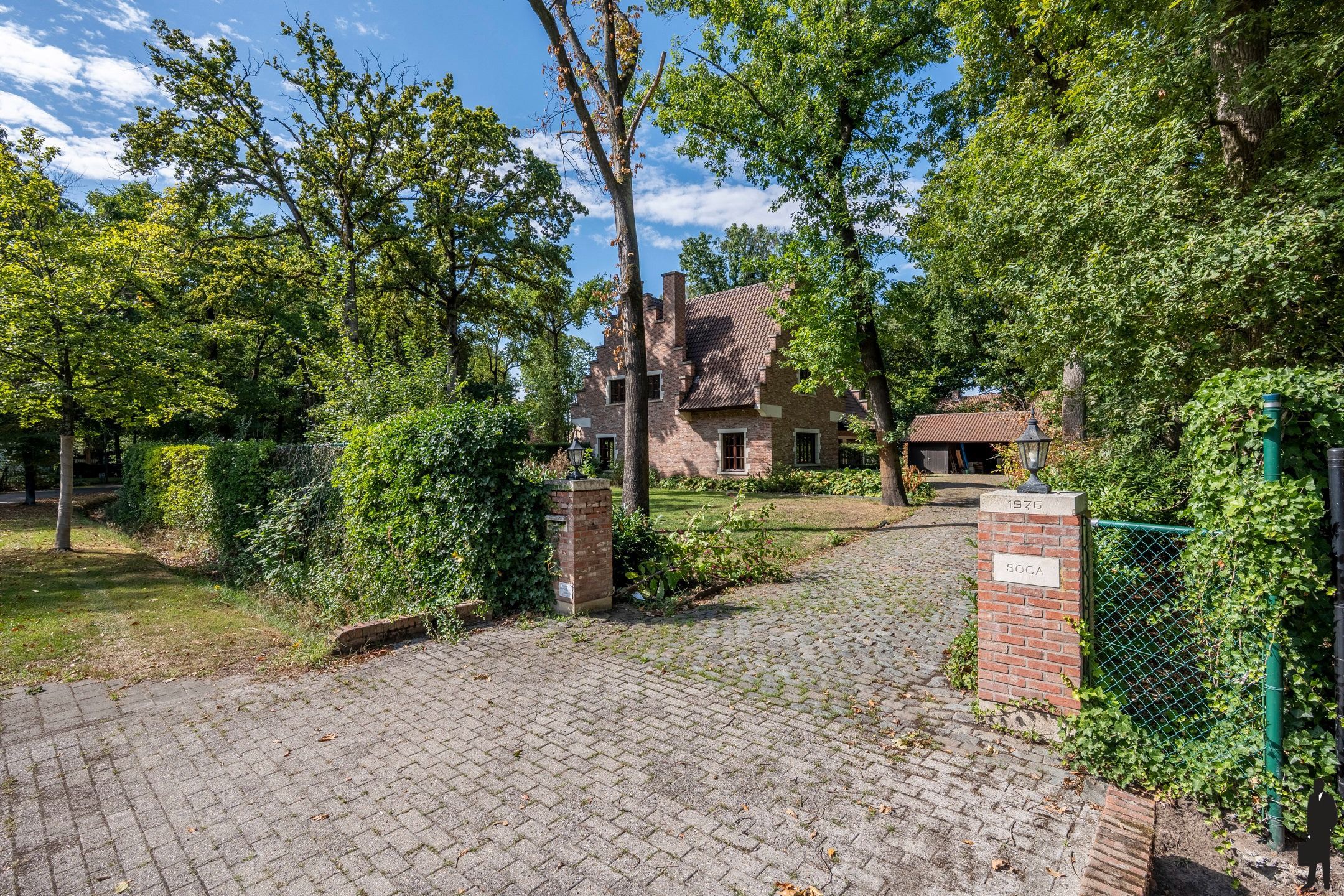 Villa op 3311 m², volledig naar eigen smaak af te werken foto 2
