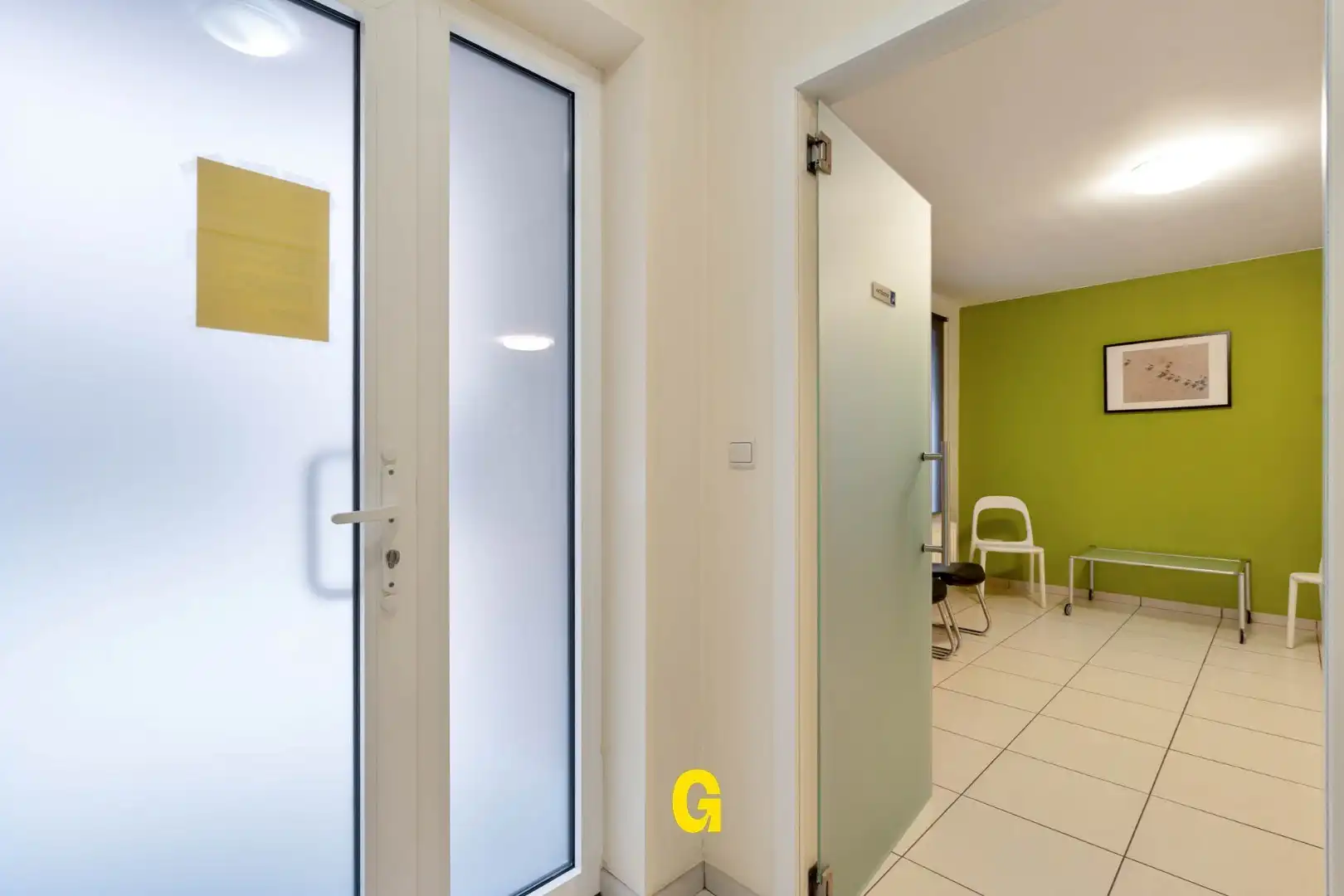 Netjes verzorgd en comfortabel ingericht gelijkvloers appartement met ruim terras, standplaats en kelderberging op wandelafstand van de markt foto 5