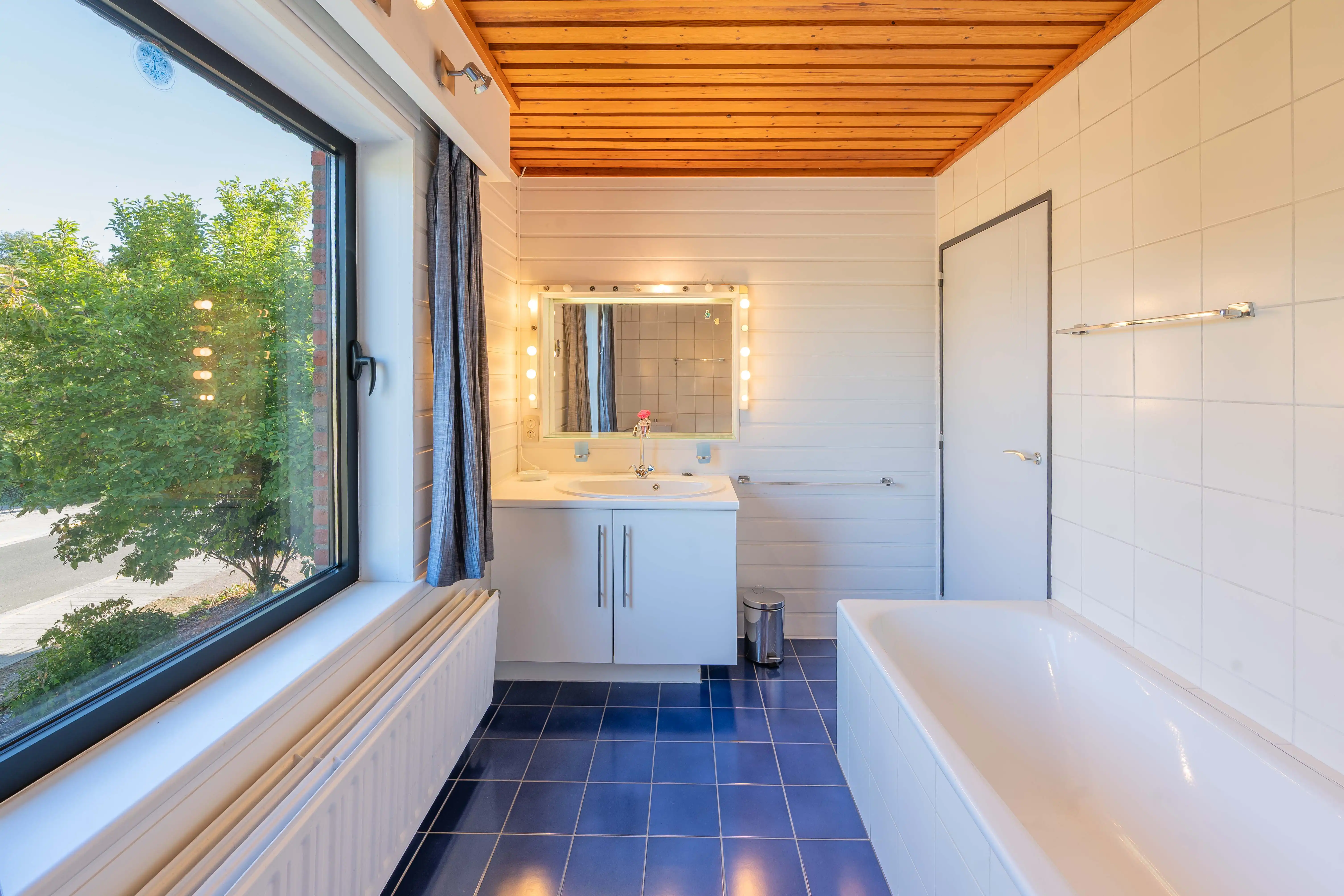 Te moderniseren karaktervolle woning op centrale locatie! foto 21