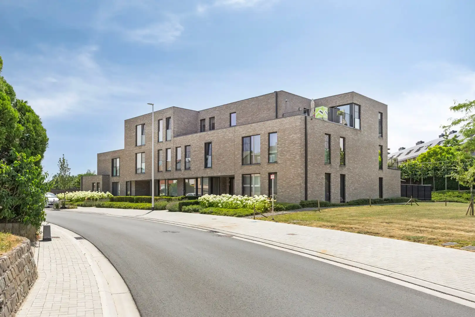 Standaard appartement met terras, lift en garage in het centrum van Tongeren - 2 slaapkamers, bouwjaar 2023, EPC-waarde 72.00, energielabel A, zonnige tuin op h foto 12