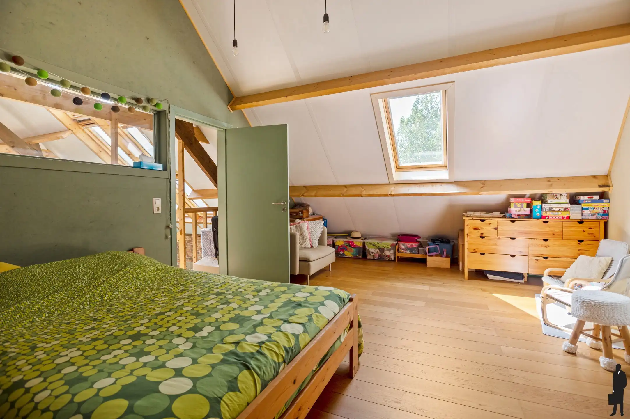 Instapklare charmante woning met ingericht bijgebouw foto 28